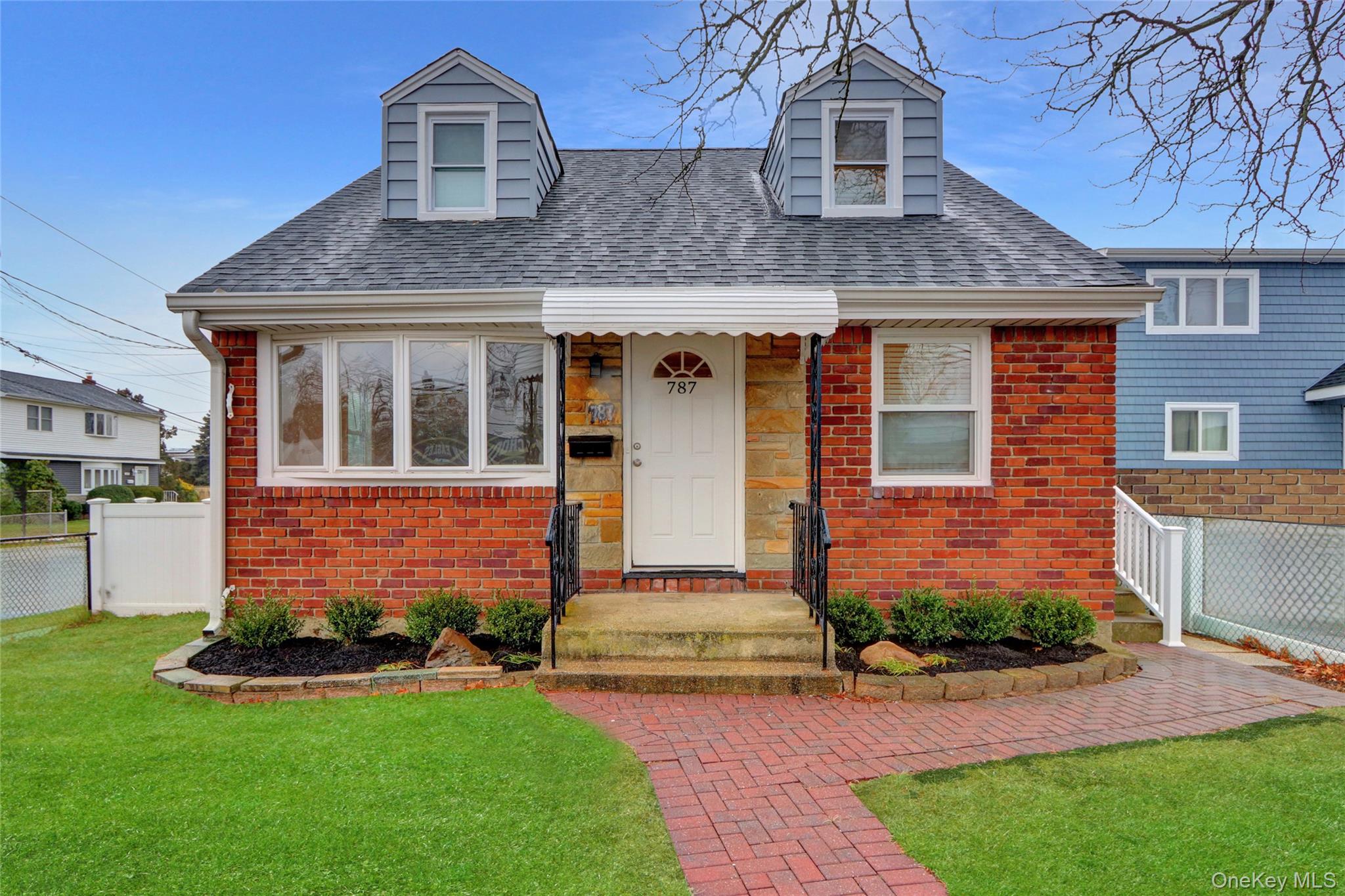 #1 photo, 787 Stewart Avenue, Bethpage , NY 11714