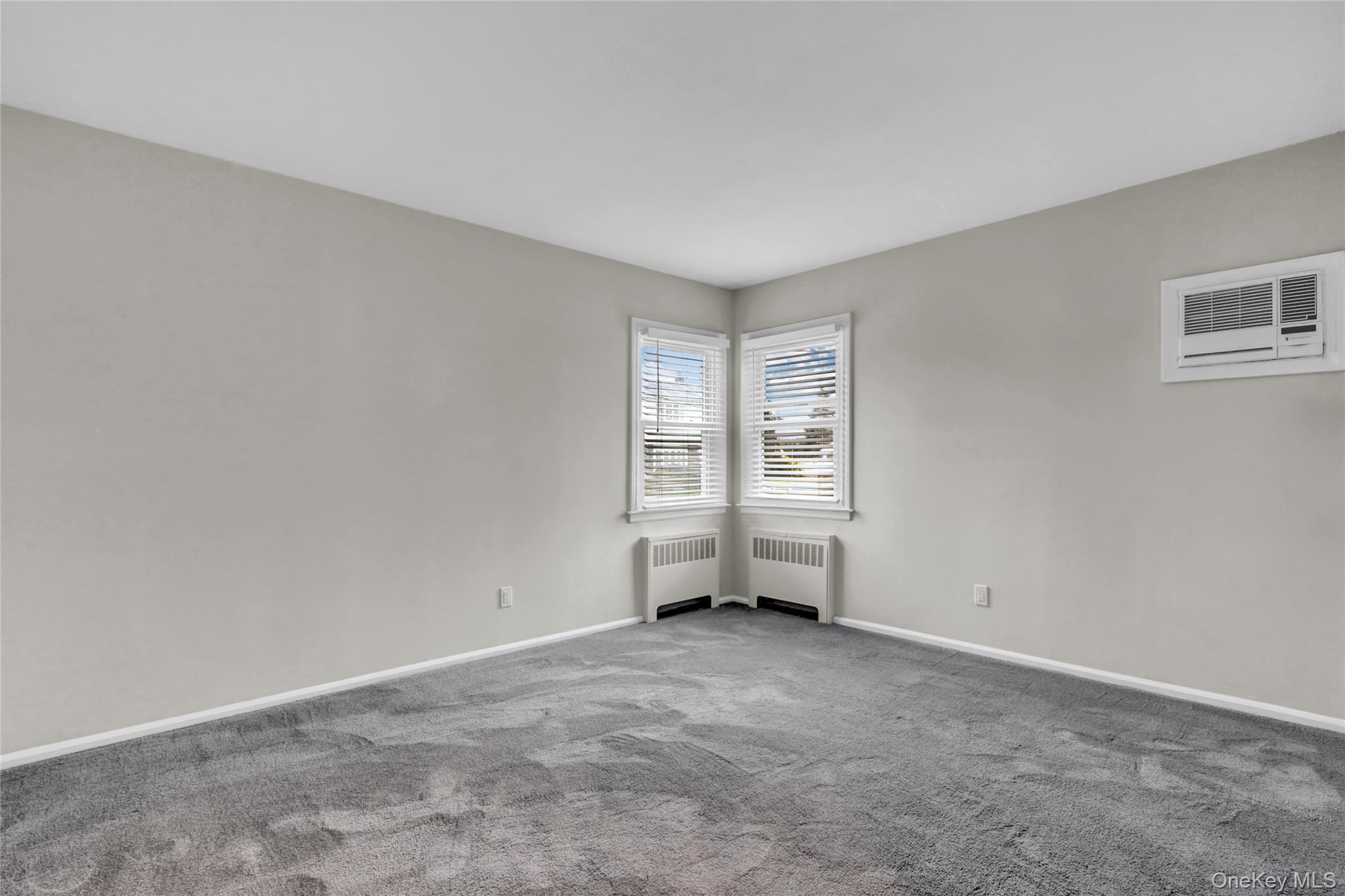 #10 photo, 787 Stewart Avenue, Bethpage , NY 11714