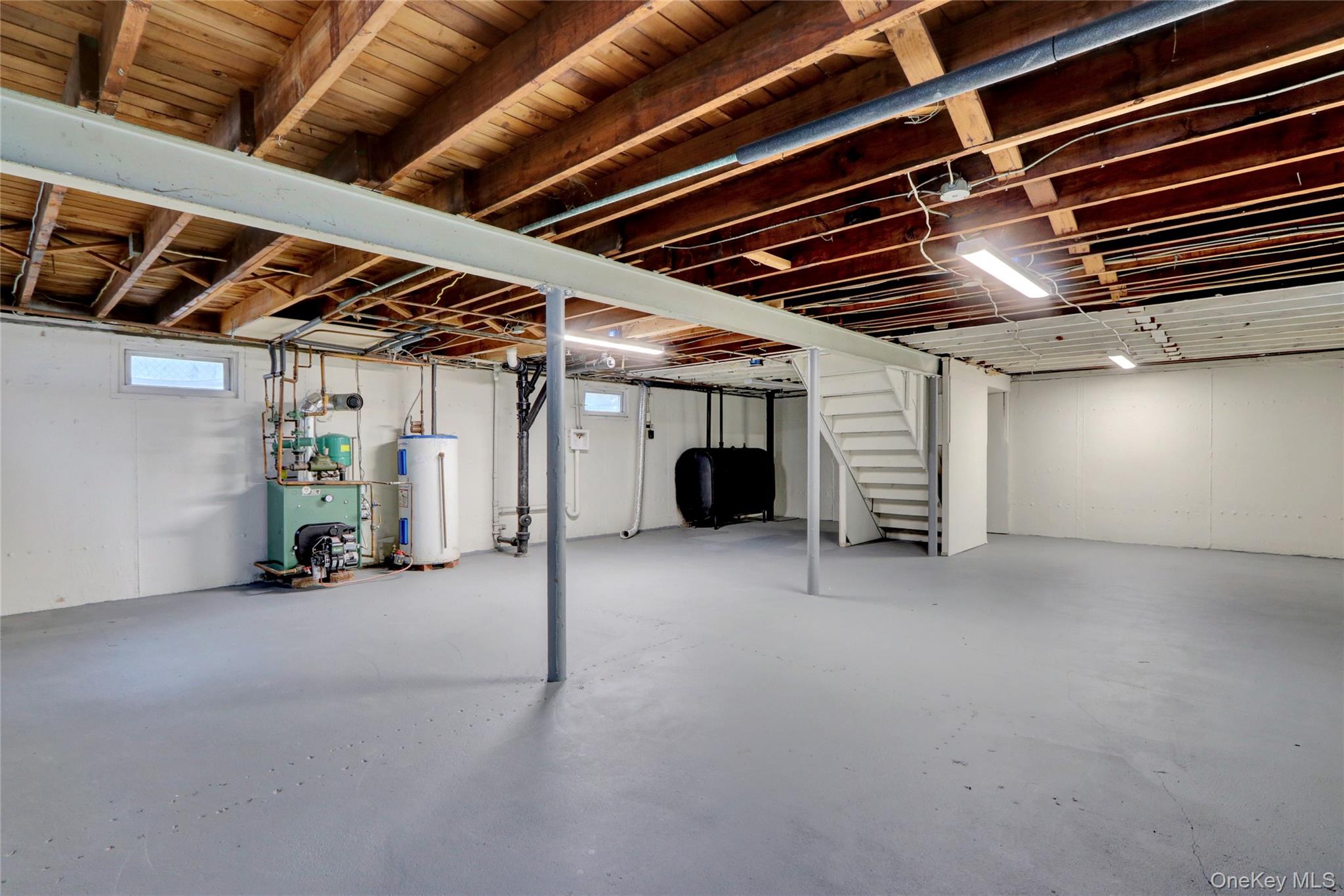 #17 photo, 787 Stewart Avenue, Bethpage , NY 11714