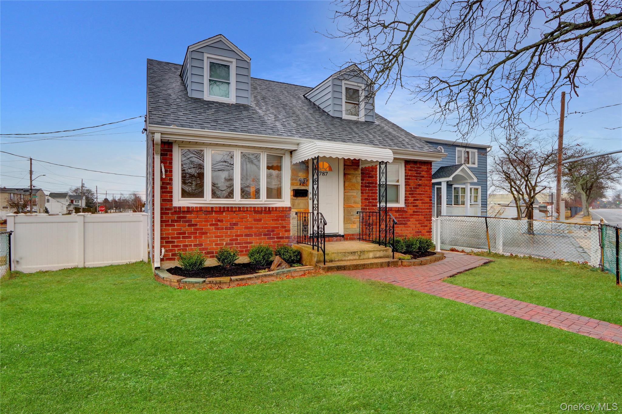 #2 photo, 787 Stewart Avenue, Bethpage , NY 11714