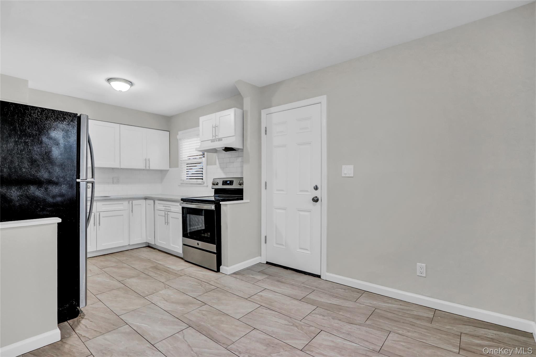 #6 photo, 787 Stewart Avenue, Bethpage , NY 11714