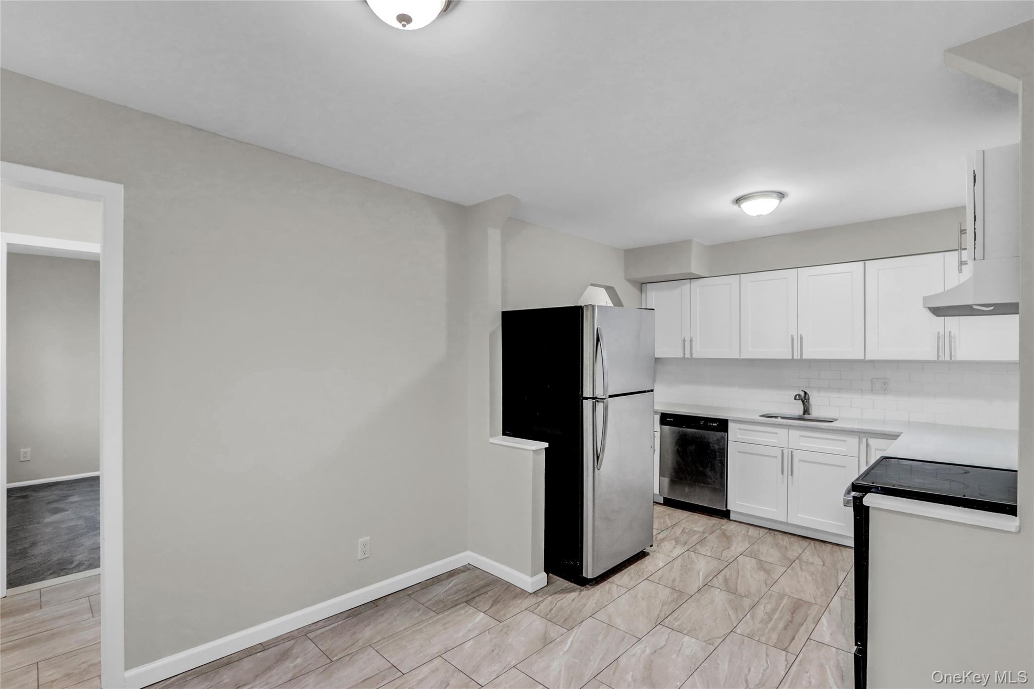 #7 photo, 787 Stewart Avenue, Bethpage , NY 11714