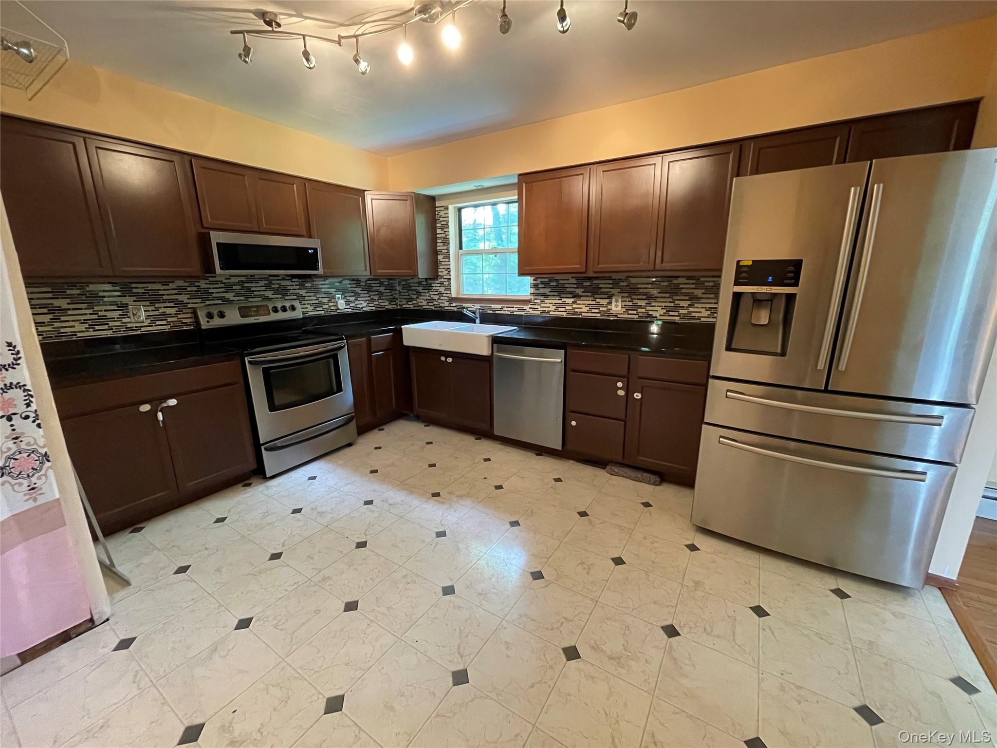 #4 photo, 257 Lake Road, Salisbury Mills , NY 12577