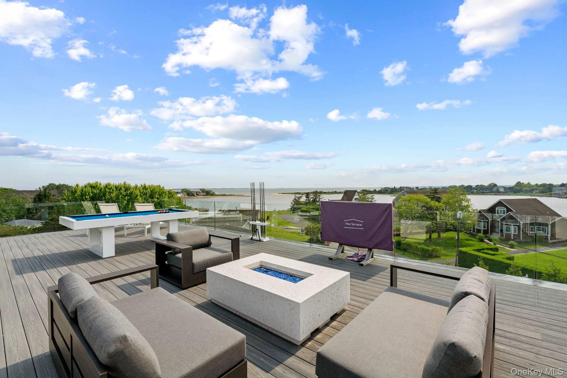 #20 photo, 8 Middle Pond Lane, Southampton , NY 11968