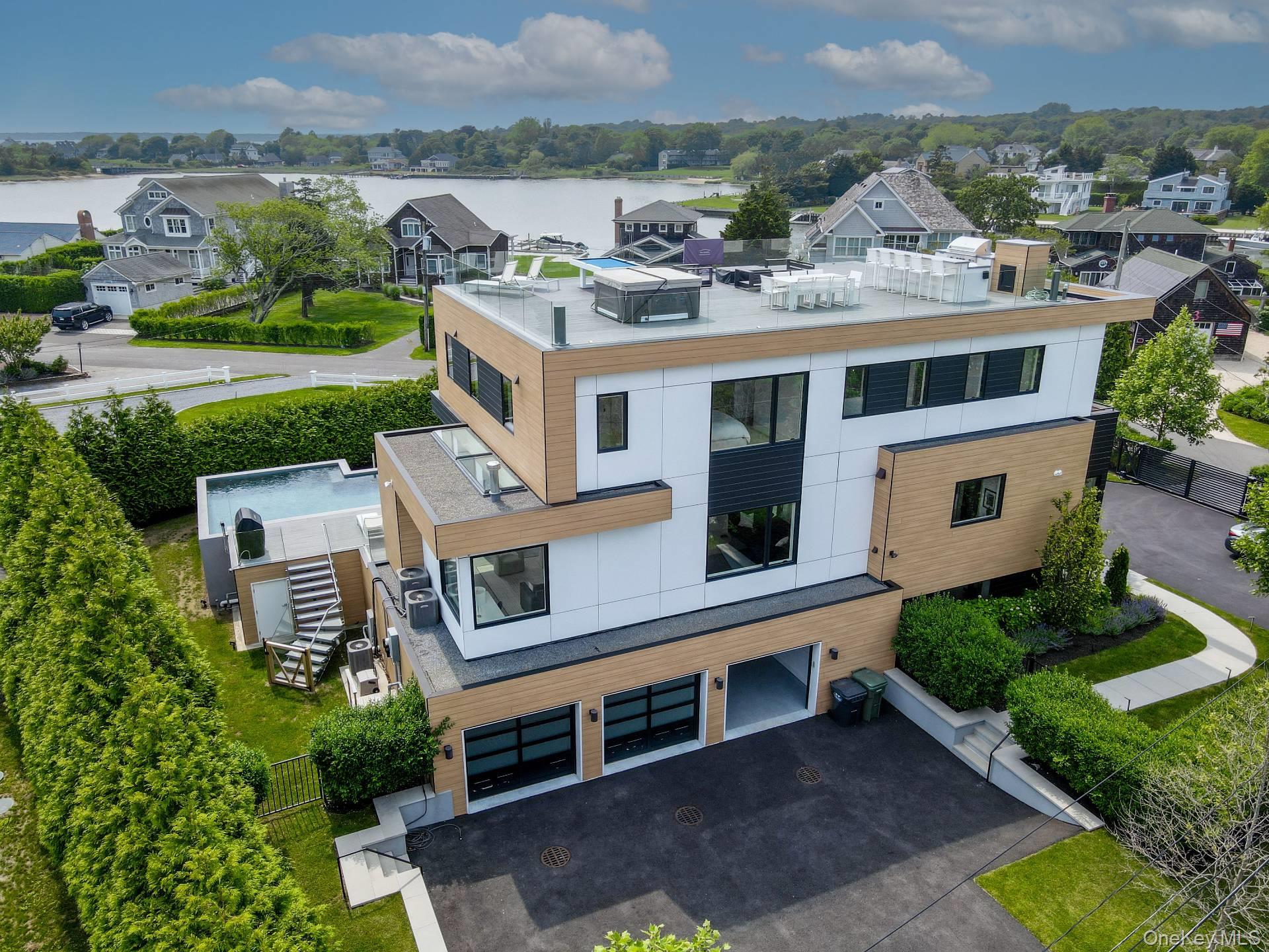 #8 photo, 8 Middle Pond Lane, Southampton , NY 11968