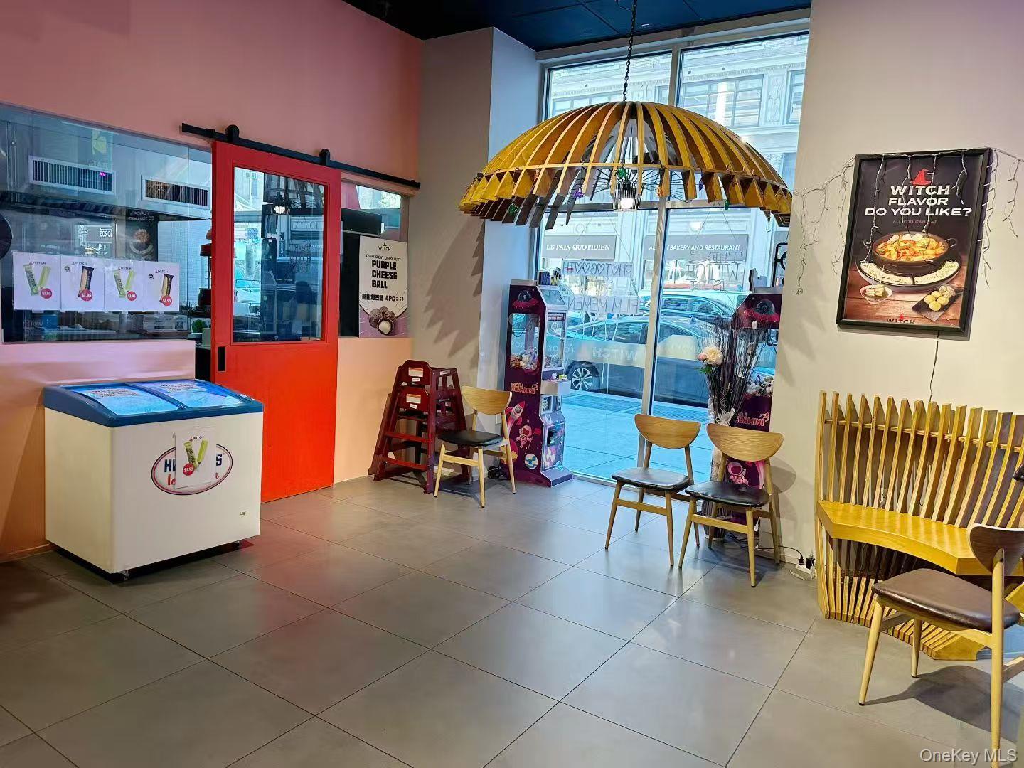 #3 photo, 3XX 7th Avenue, New York (Manhattan) , NY 10001