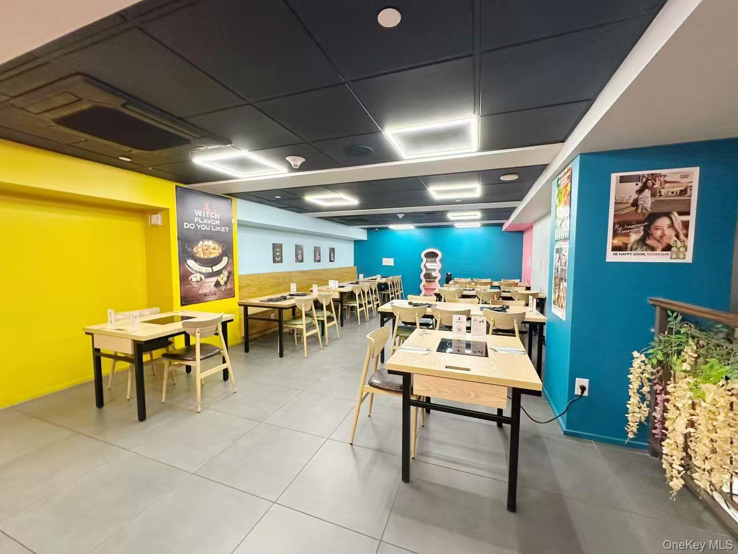 #7 photo, 3XX 7th Avenue, New York (Manhattan) , NY 10001