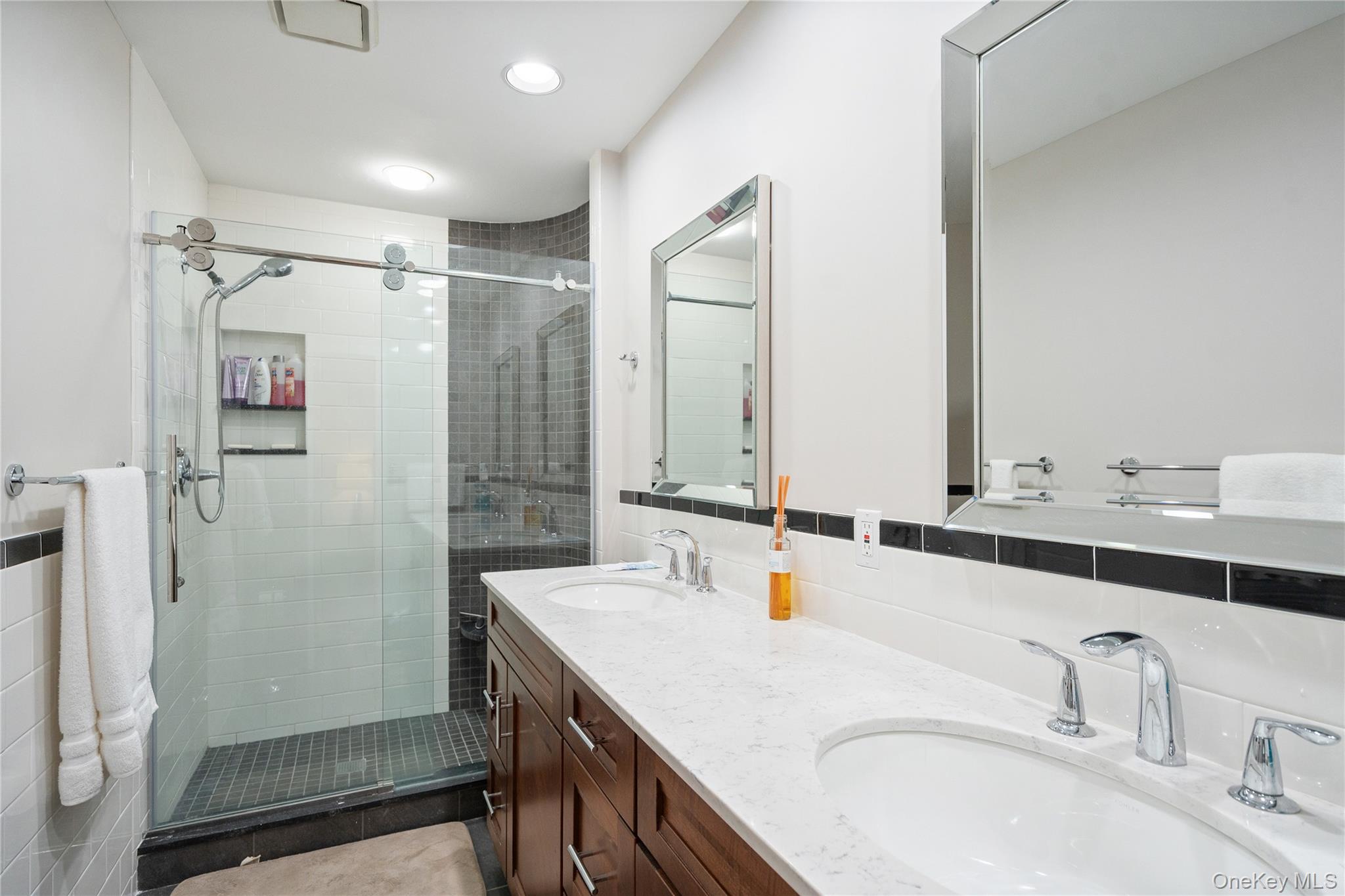 #16 photo, 9 Peacock Path, サフォーク郡 East Quogue , NY 11942