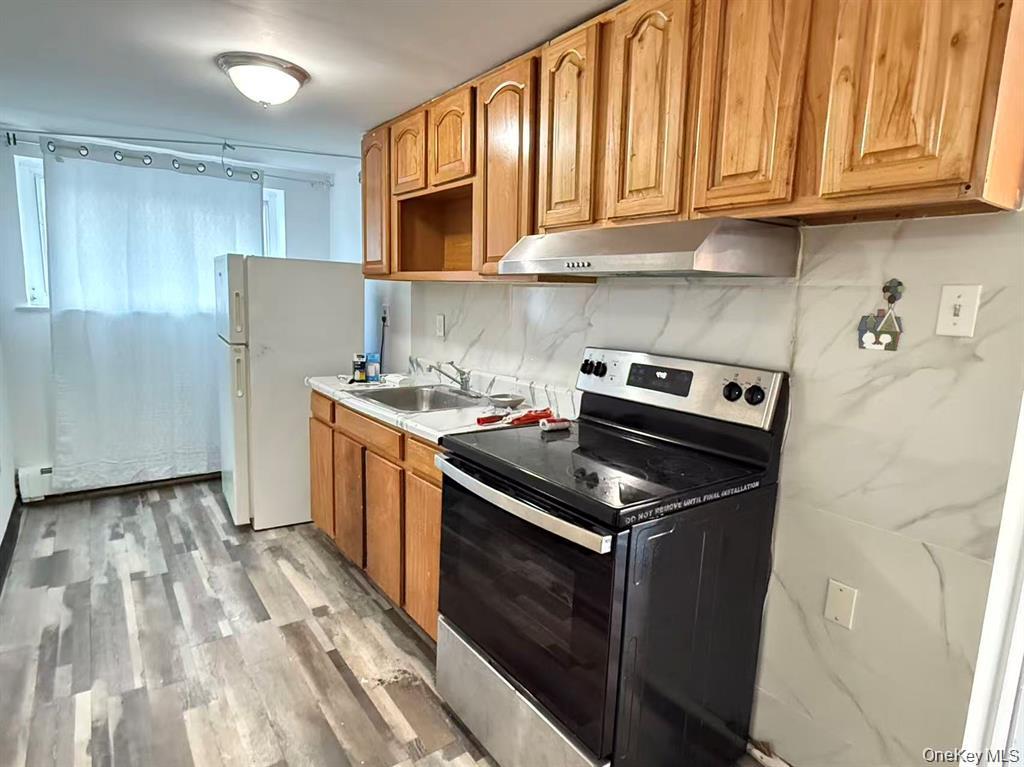 #5 photo, 94-15 97th Street, Jamaica , NY 11416