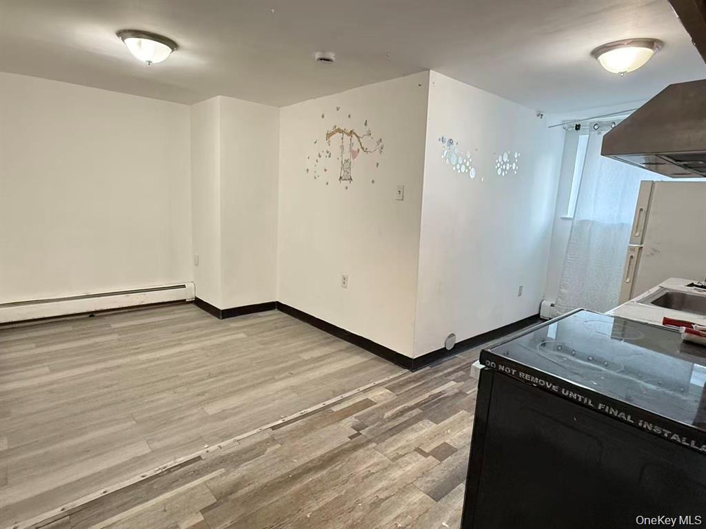 #9 photo, 94-15 97th Street, Jamaica , NY 11416