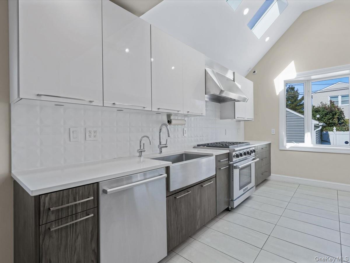 #1 photo, 16337 20th Avenue, Whitestone , NY 11357