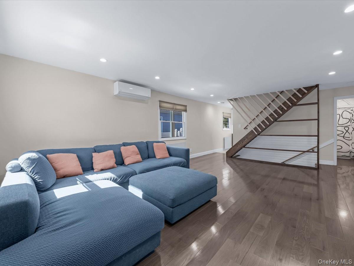 #11 photo, 16337 20th Avenue, Whitestone , NY 11357