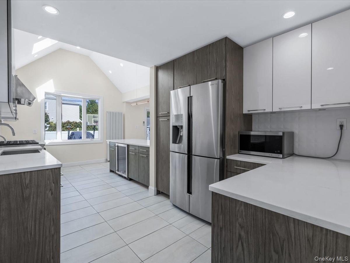 #2 photo, 16337 20th Avenue, Whitestone , NY 11357