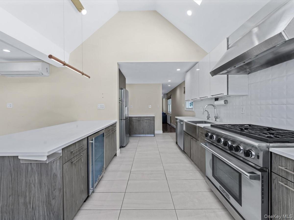 #3 photo, 16337 20th Avenue, Whitestone , NY 11357