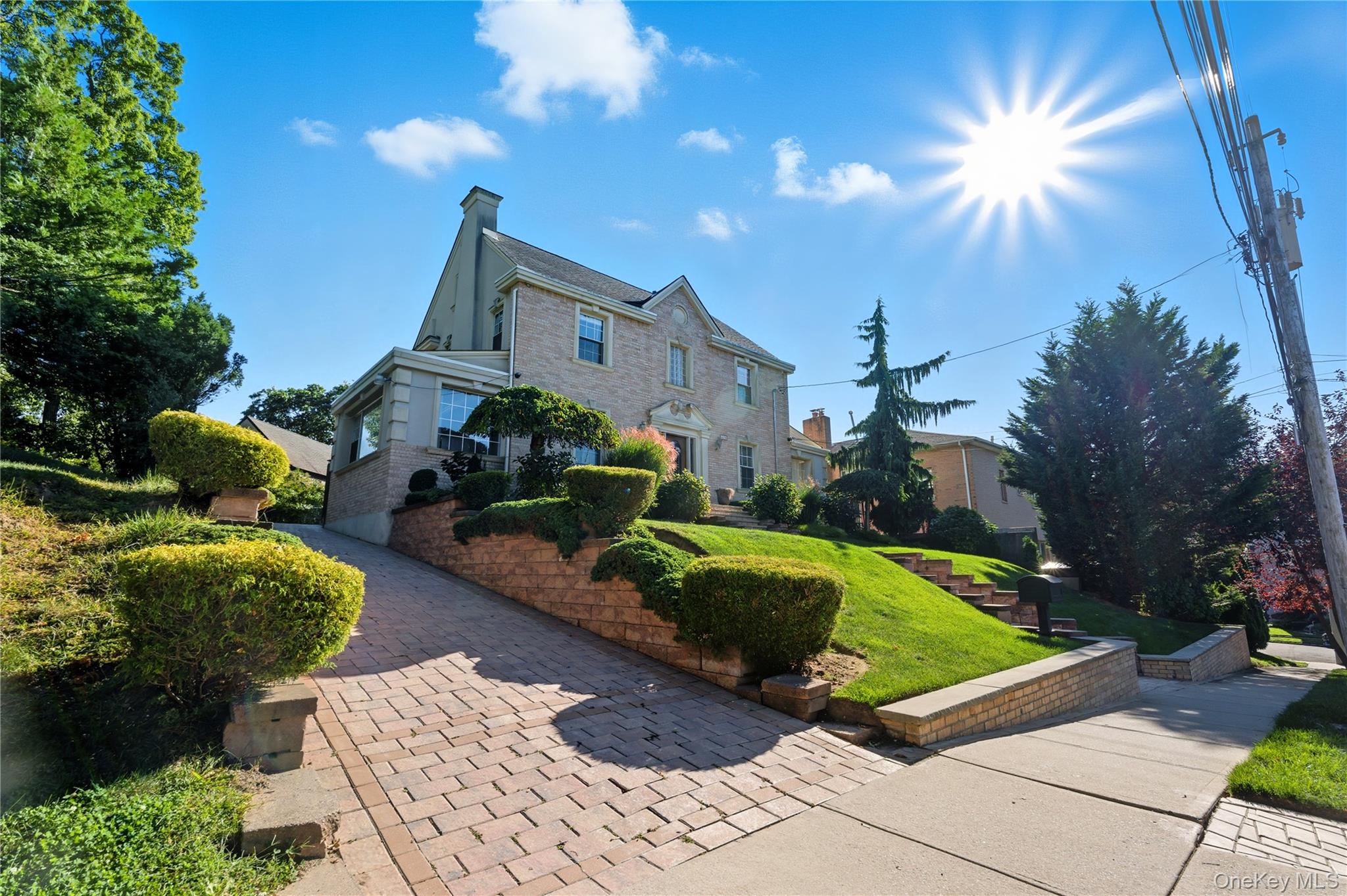 #2 photo, 255-10 Iowa Road, Little Neck , NY 11362