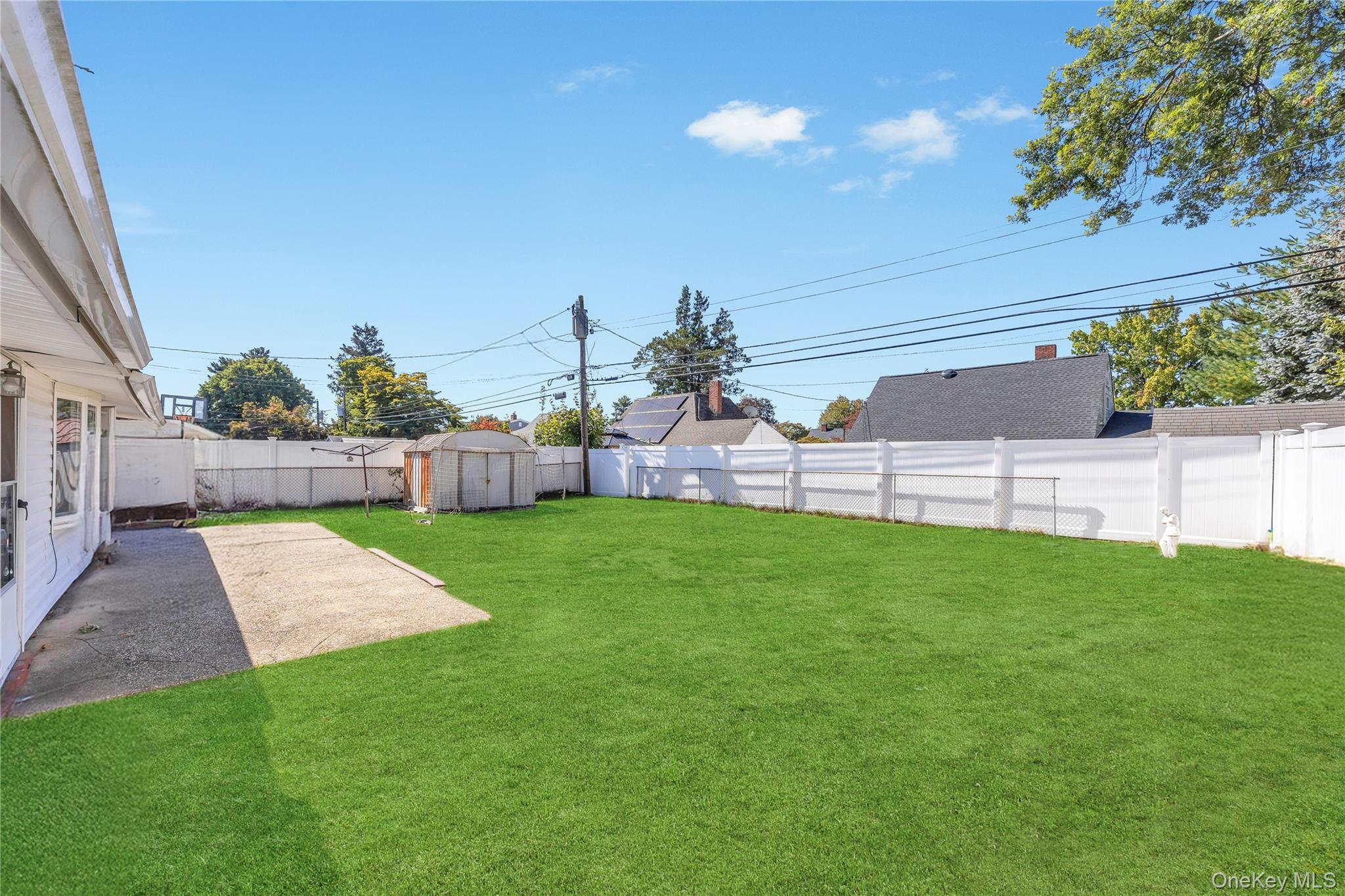 #10 photo, 16 Cloister Lane, Hicksville , NY 11801