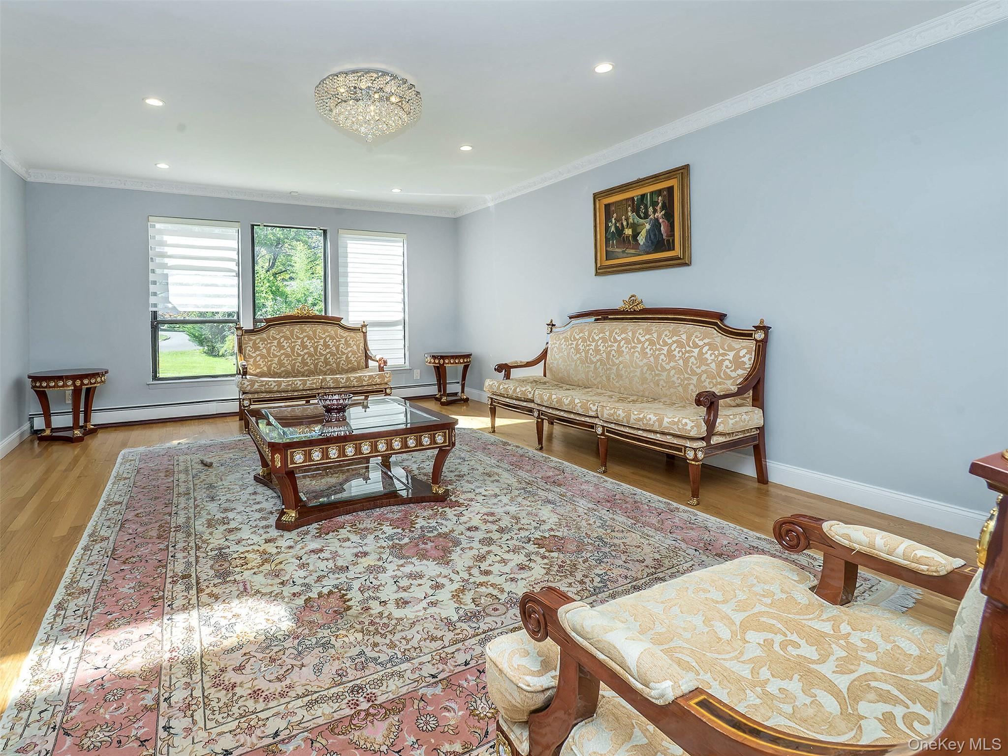 #10 photo, 32 Carriage Road, ナッソー郡 Great Neck , NY 11024