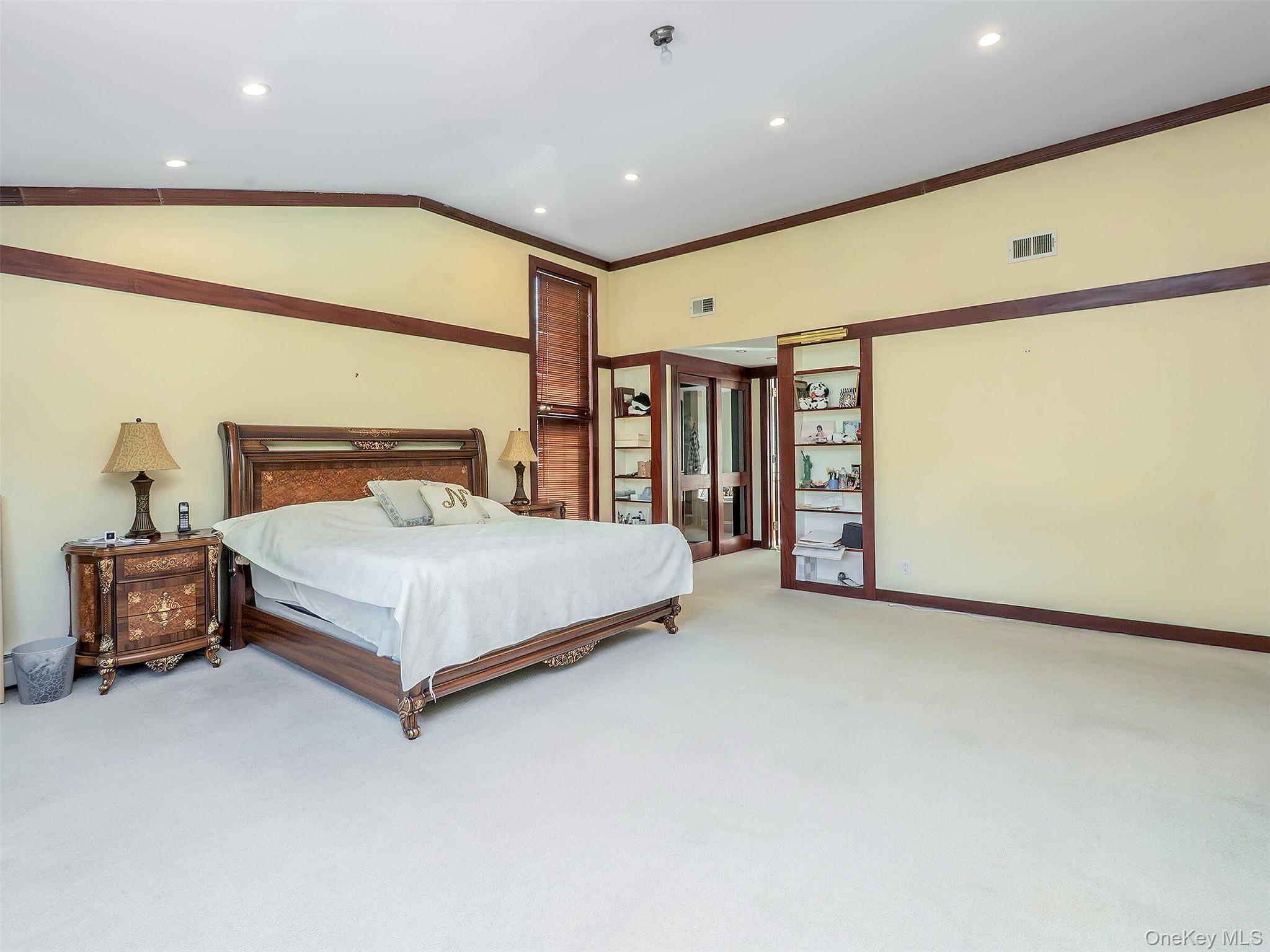 #19 photo, 32 Carriage Road, ナッソー郡 Great Neck , NY 11024