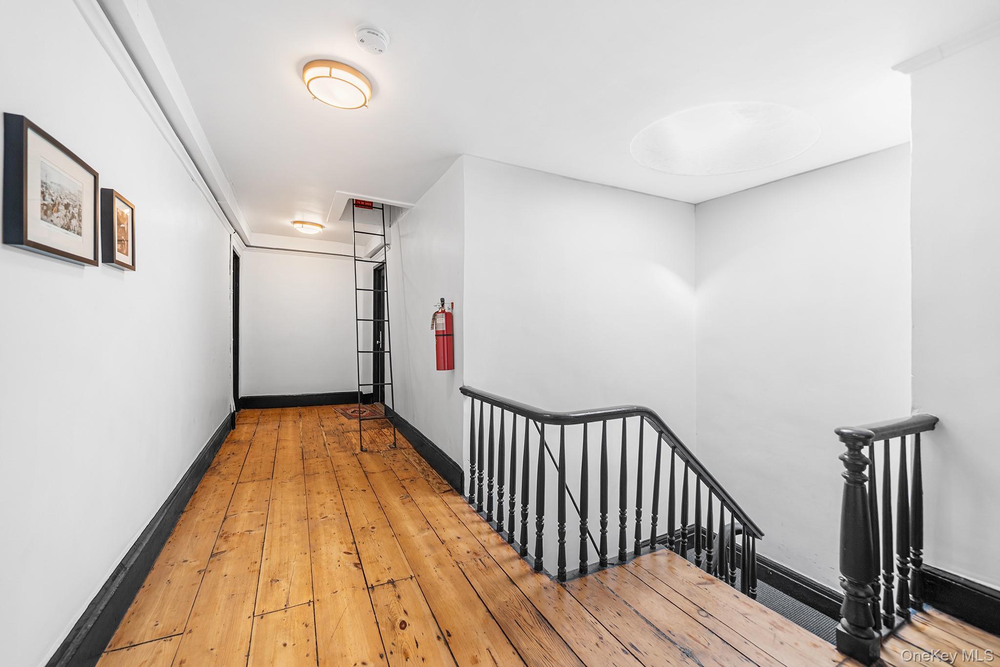 #10 photo, 340 W 11th Street, New York (Manhattan) , NY 10014