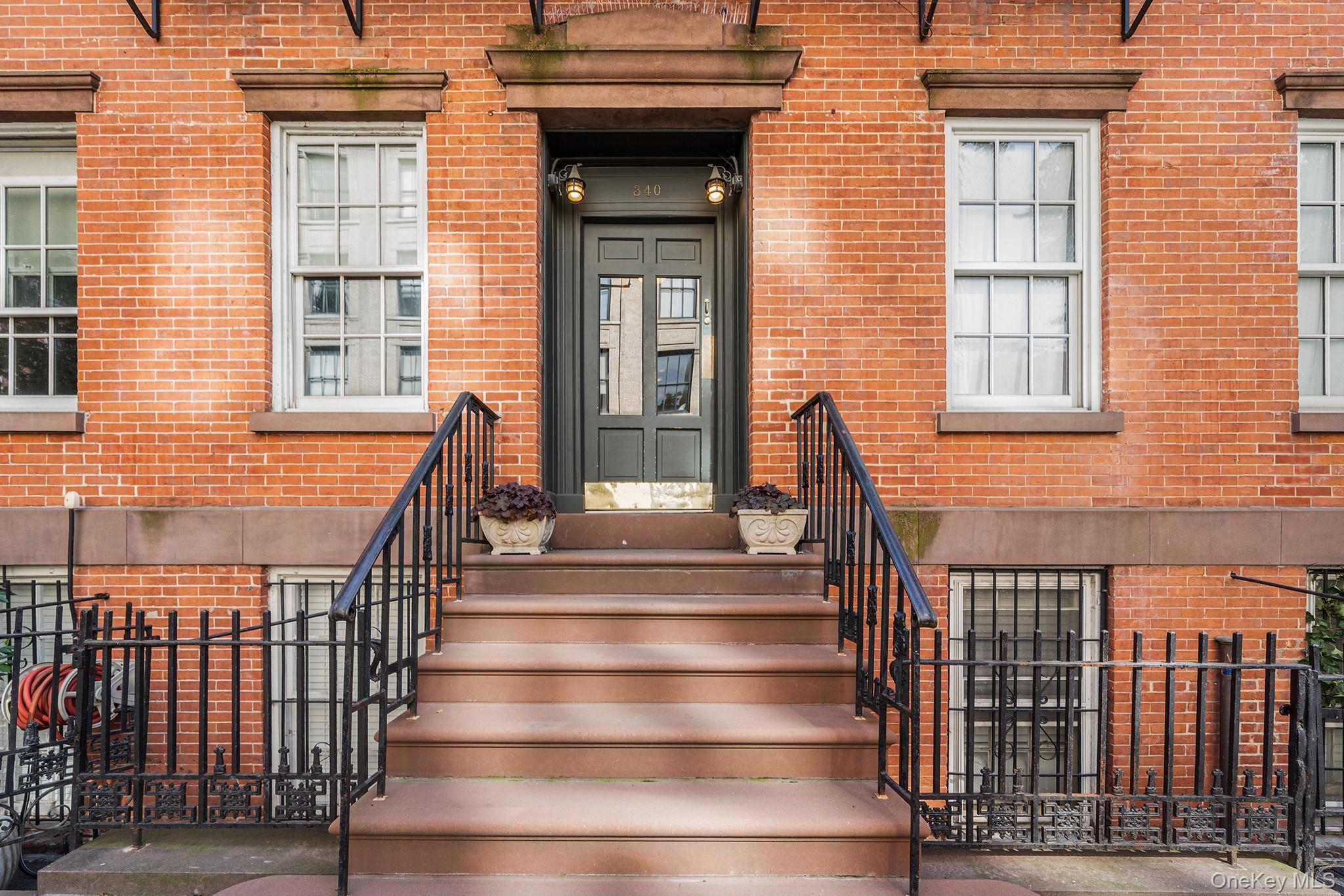 #16 photo, 340 W 11th Street, New York (Manhattan) , NY 10014