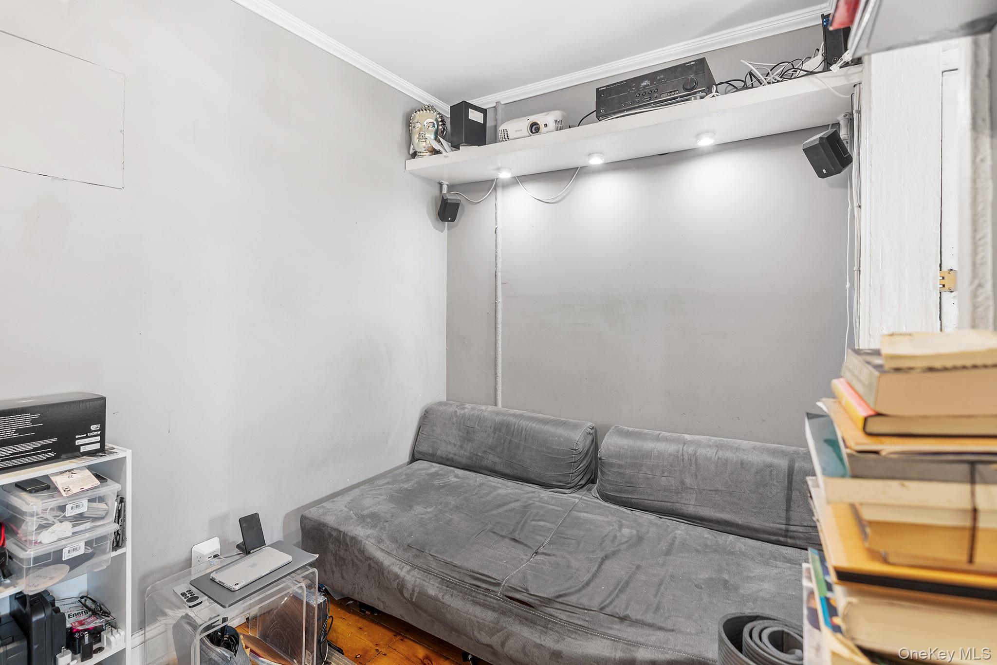 #7 photo, 340 W 11th Street, New York (Manhattan) , NY 10014