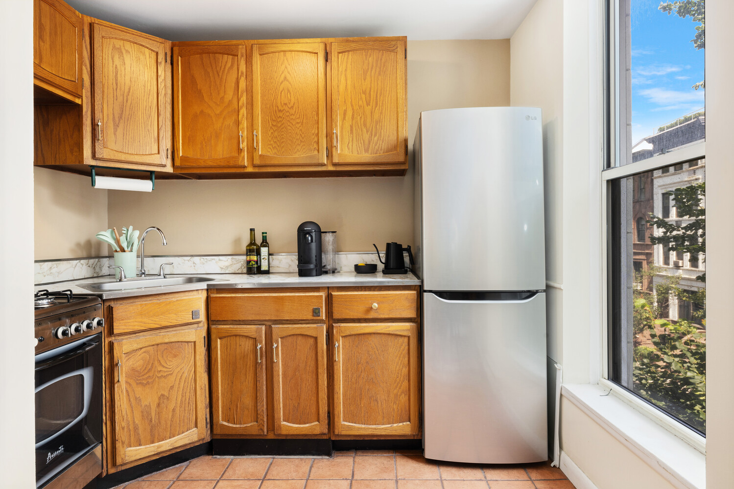 #6 photo, 320 W 84TH Street, マンハッタン Upper West Side , NY 10024