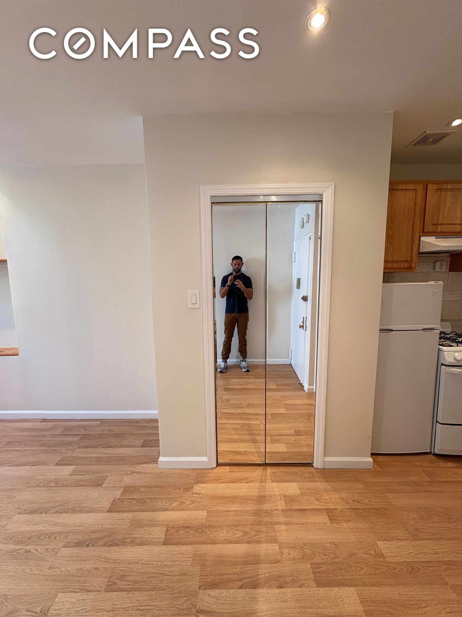 #13 photo, New York City, East Village , NY 10009