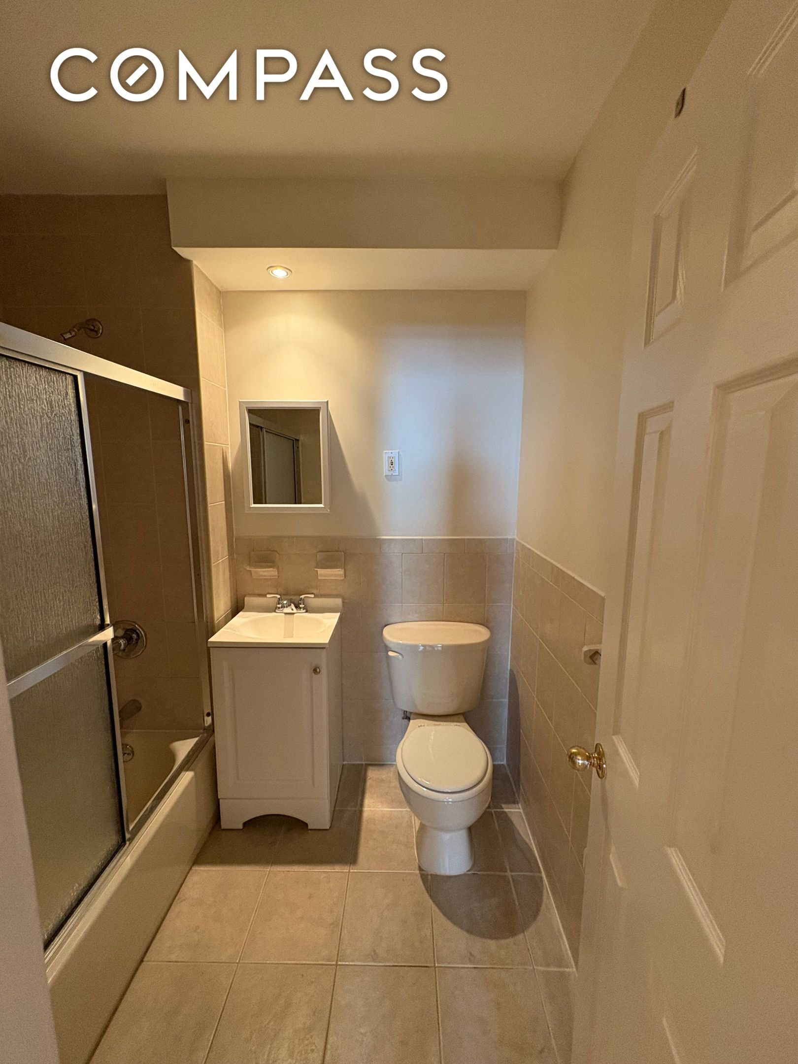 #16 photo, New York City, East Village , NY 10009