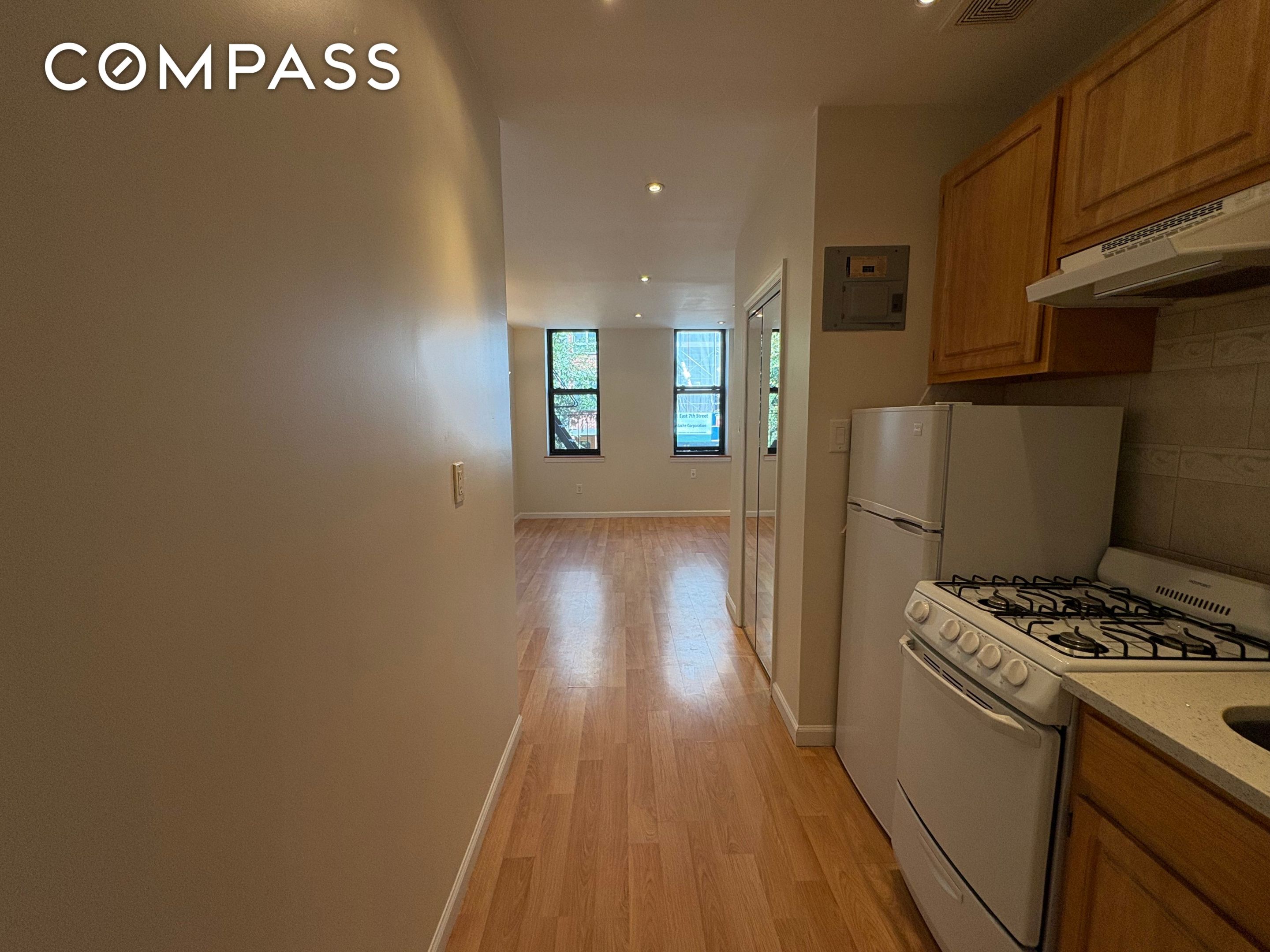 #7 photo, New York City, East Village , NY 10009