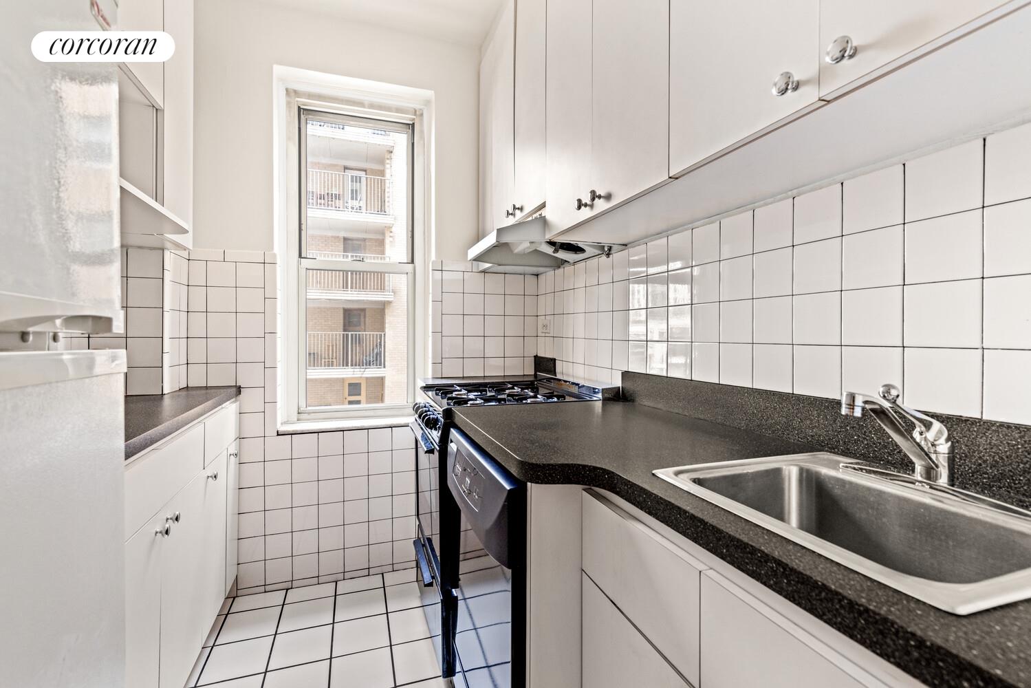 #6 photo, 49 W 96TH Street, マンハッタン Upper West Side , NY 10025