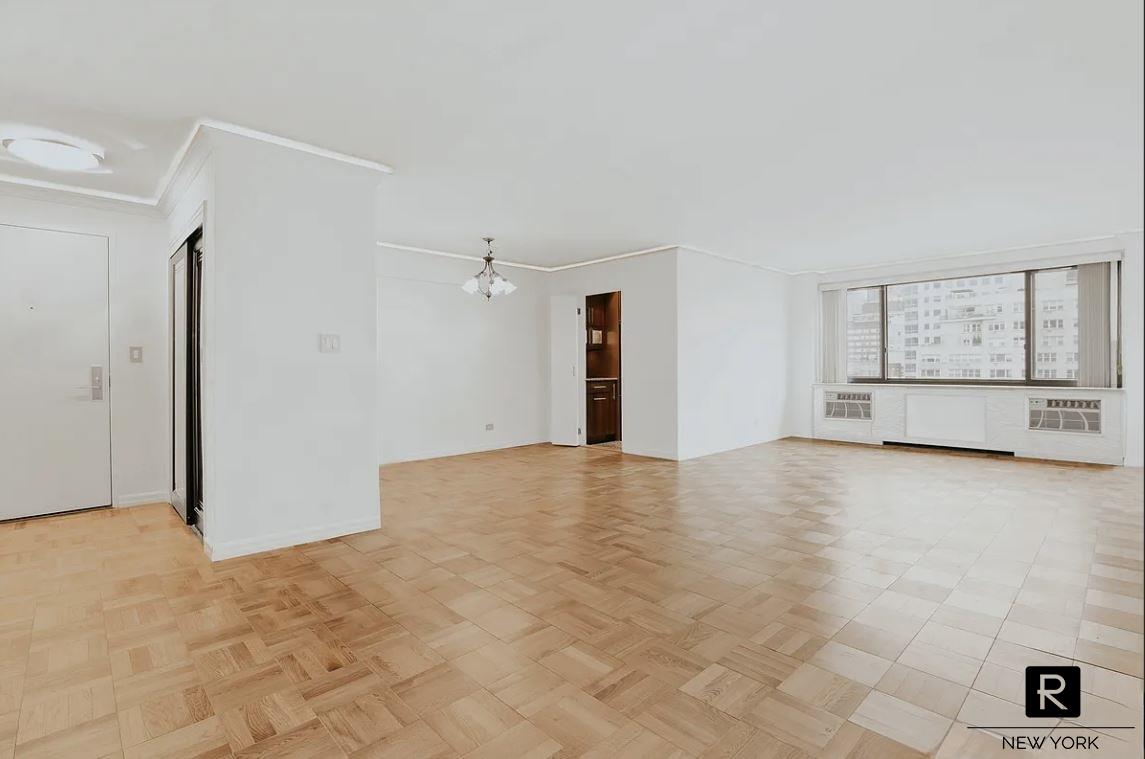 #4 photo, New York City, Upper East Side , NY 10065