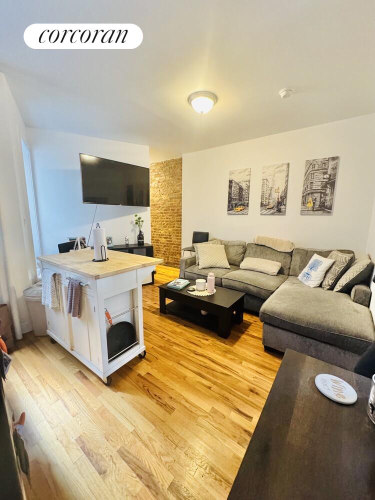 #1 photo, New York City, Lenox Hill , NY 10065