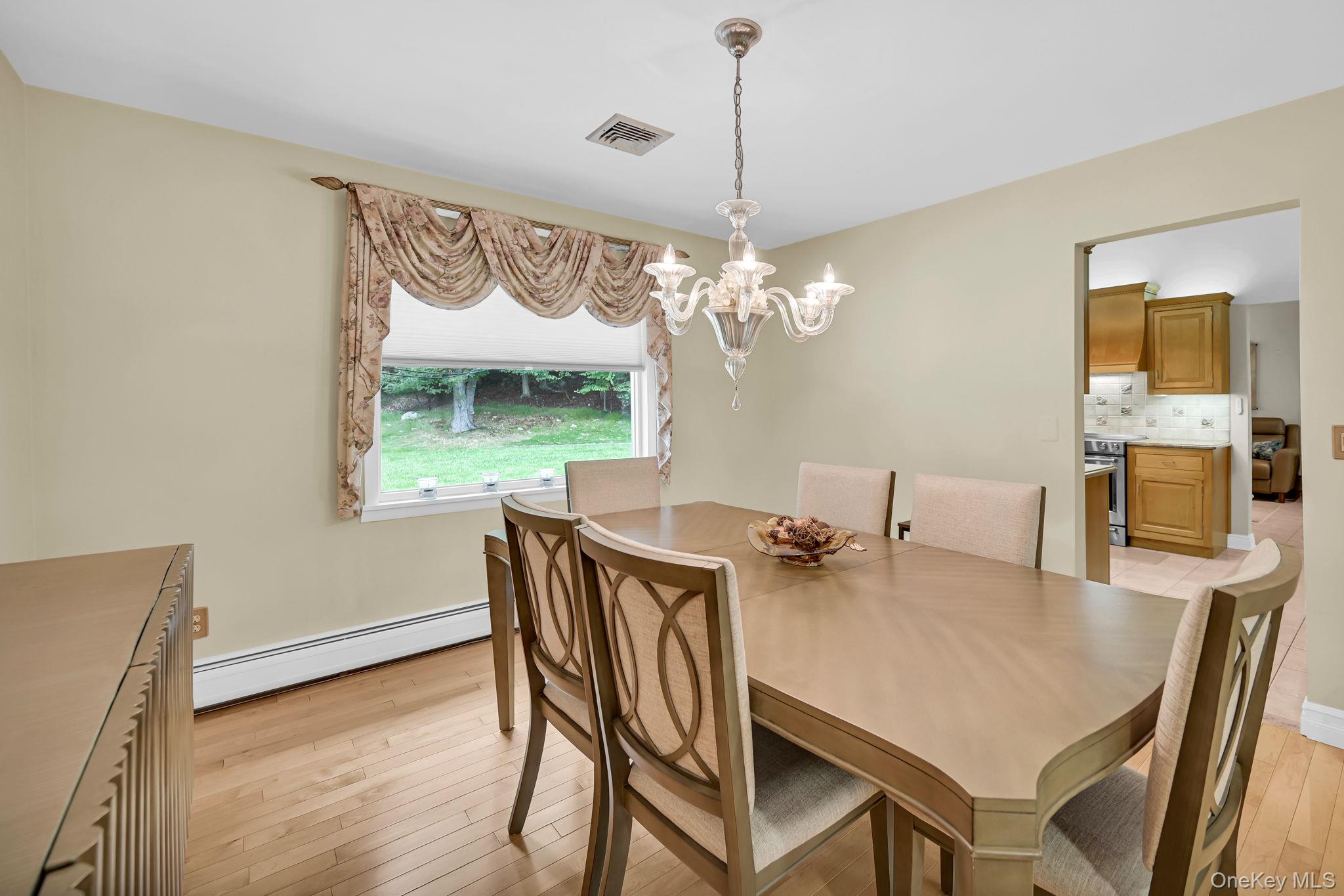 #10 photo, 15 Ramapo Lane, Chestnut Ridge , NY 10952