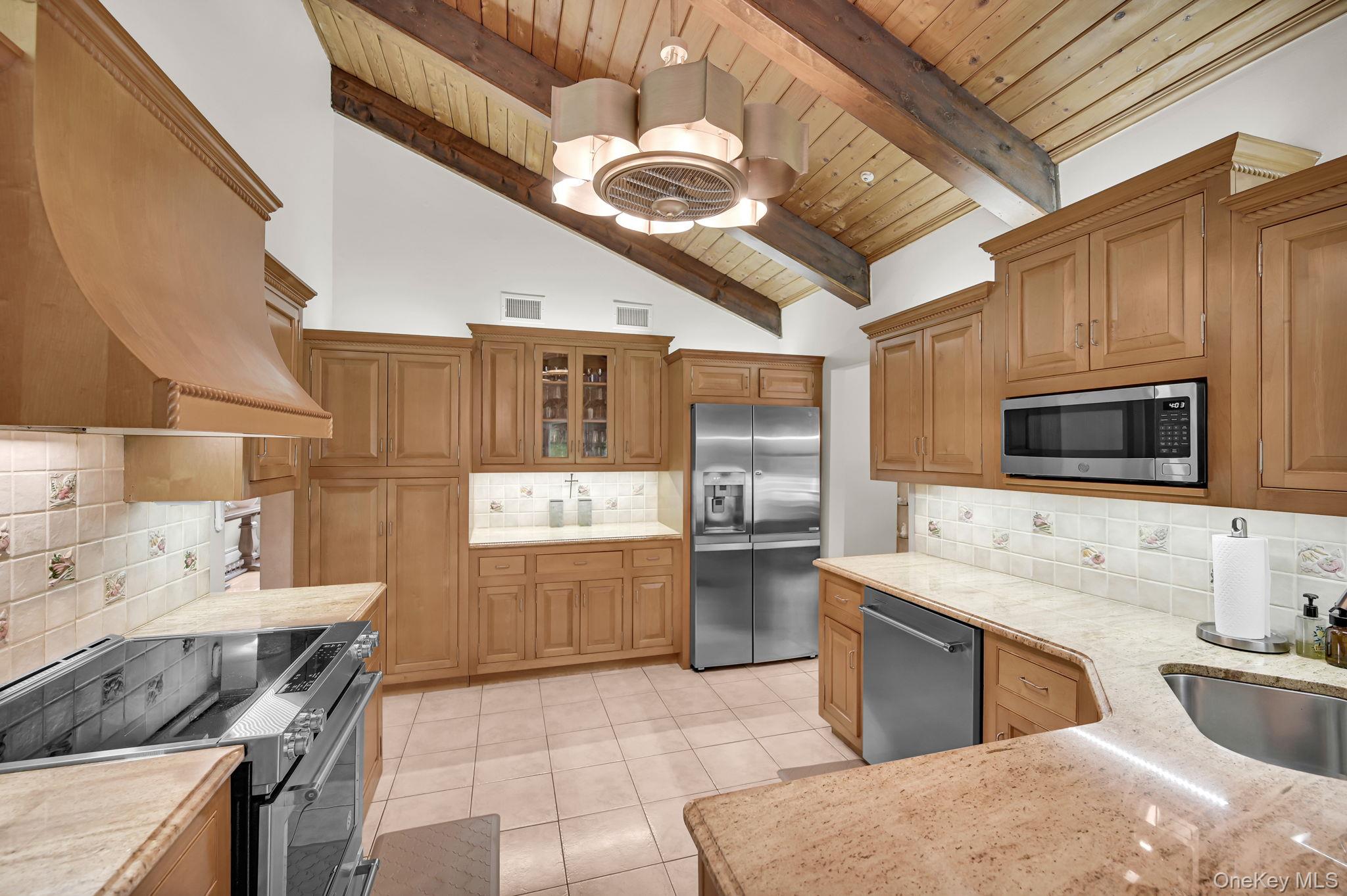 #14 photo, 15 Ramapo Lane, Chestnut Ridge , NY 10952