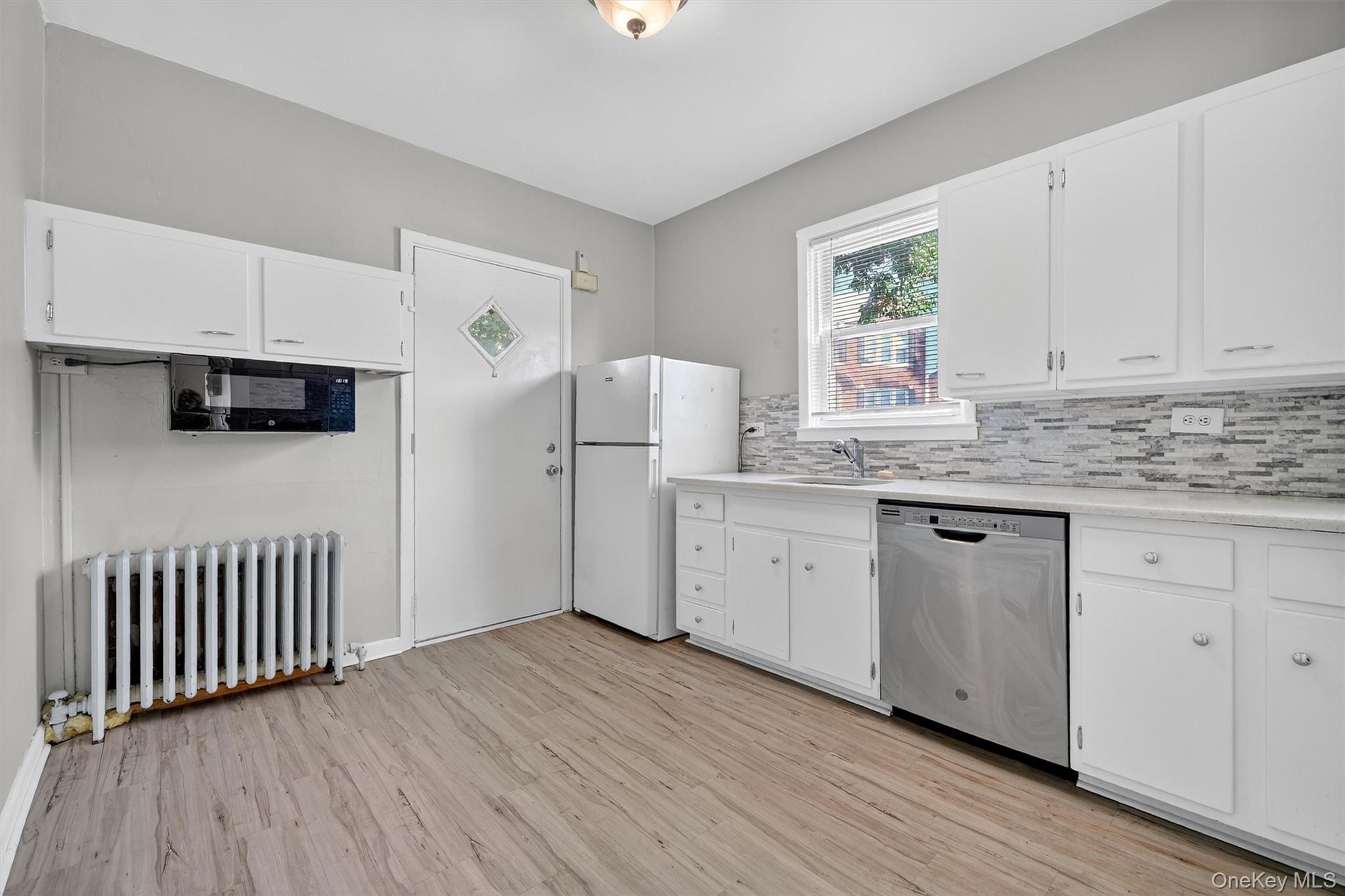 #12 photo, 1451 Cornell Place, Bronx , NY 10461