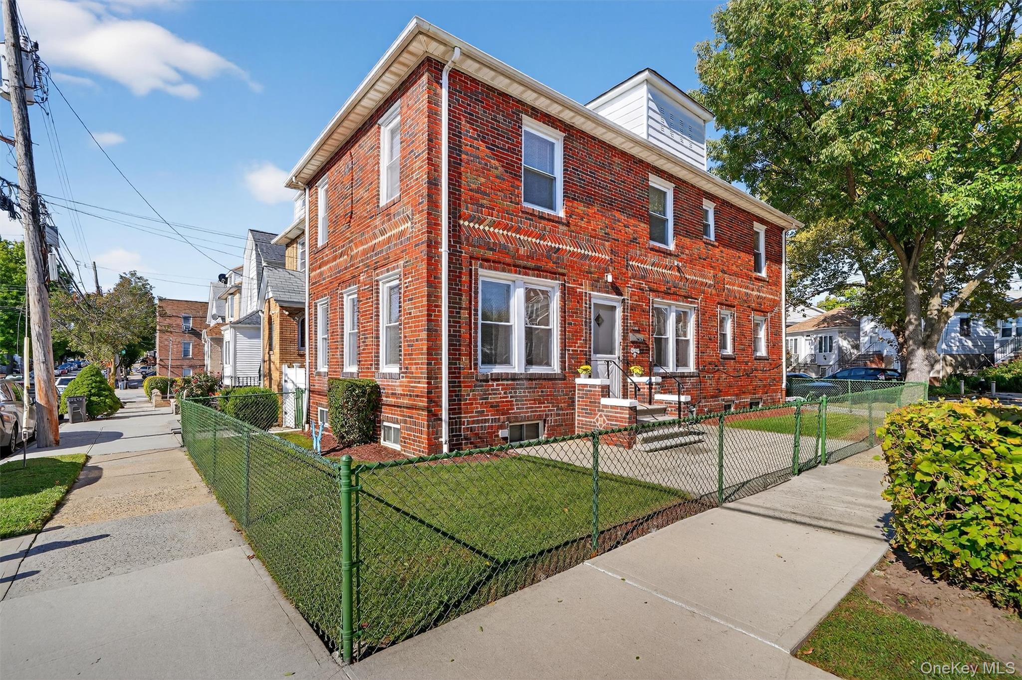 #2 photo, 1451 Cornell Place, Bronx , NY 10461