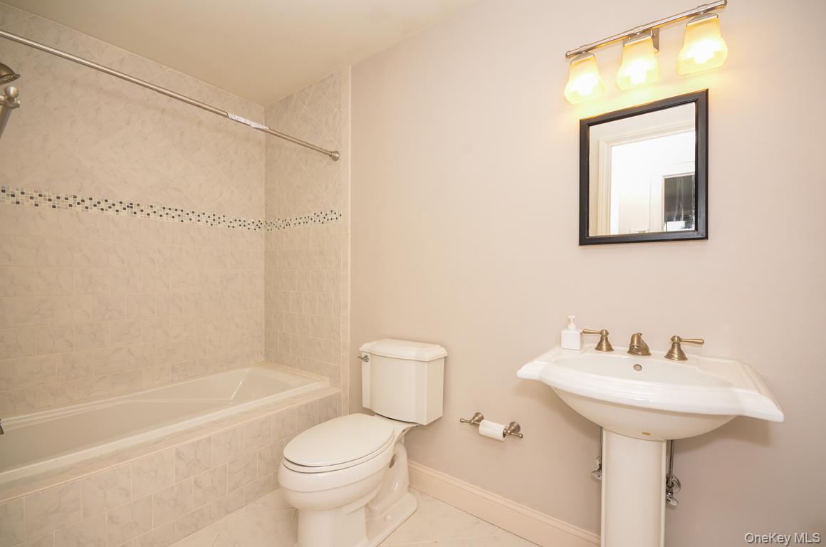 #12 photo, 404 Columbus Avenue, West Harrison , NY 10604