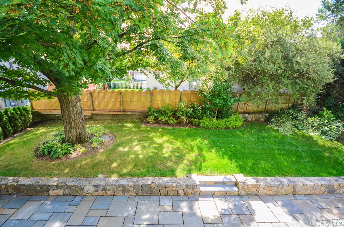 #18 photo, 404 Columbus Avenue, West Harrison , NY 10604