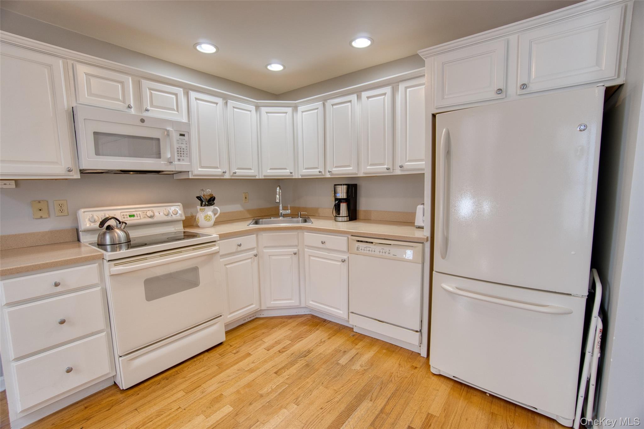 #12 photo, 208 Cinnamon Circle, Rhinebeck , NY 12572