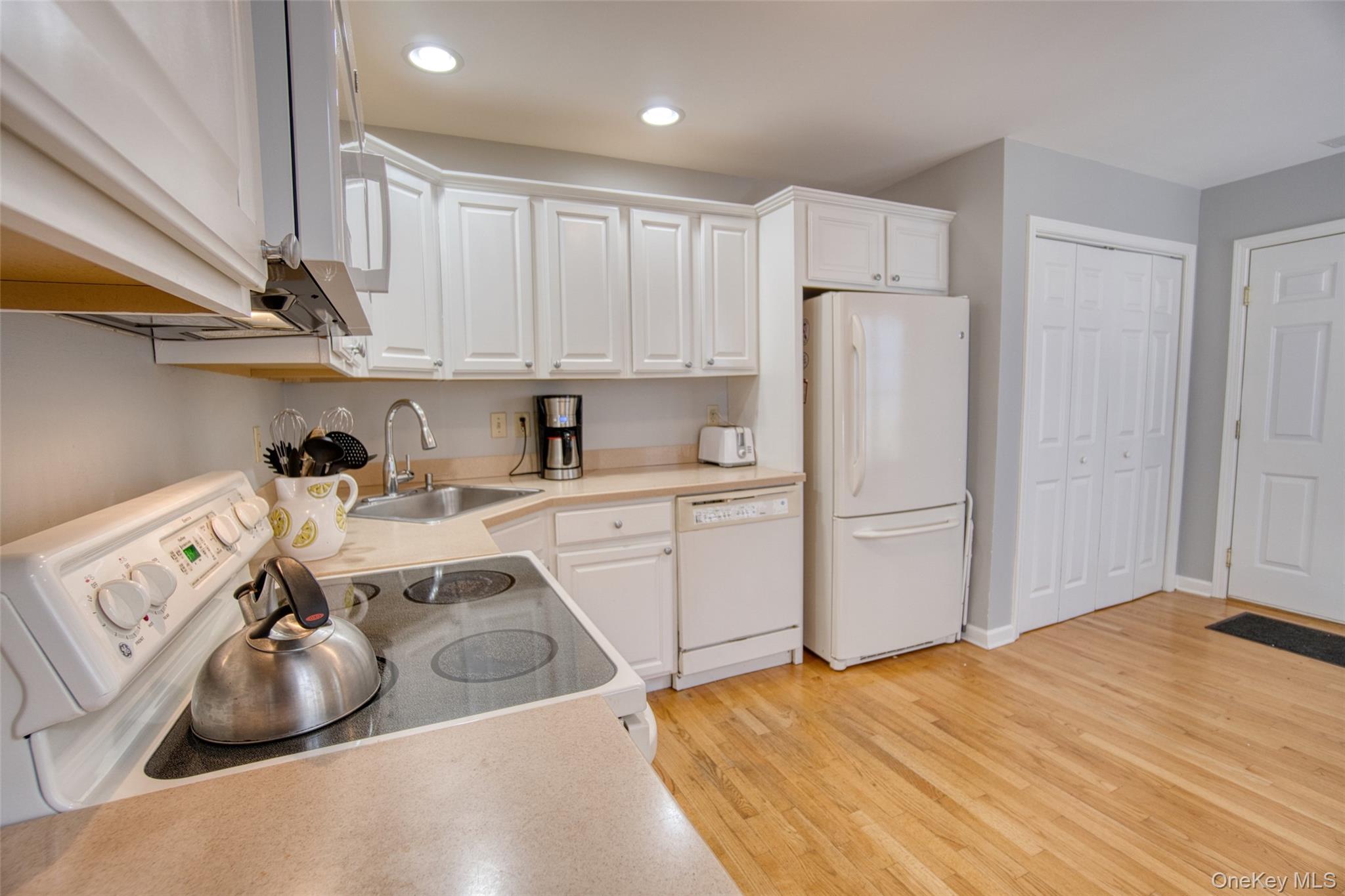 #14 photo, 208 Cinnamon Circle, Rhinebeck , NY 12572