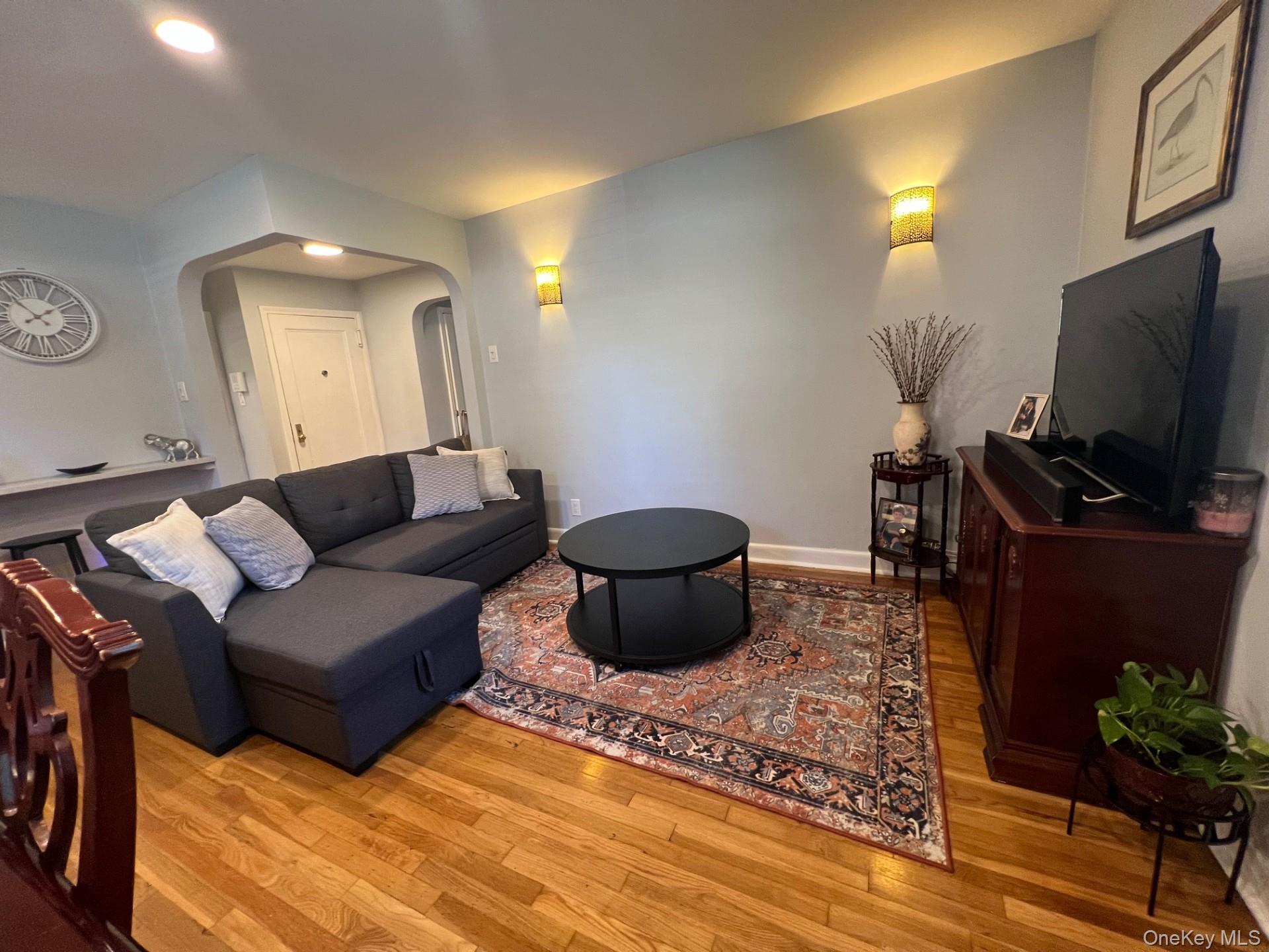 #13 photo, 200 Richbell Road, Mamaroneck , NY 10543