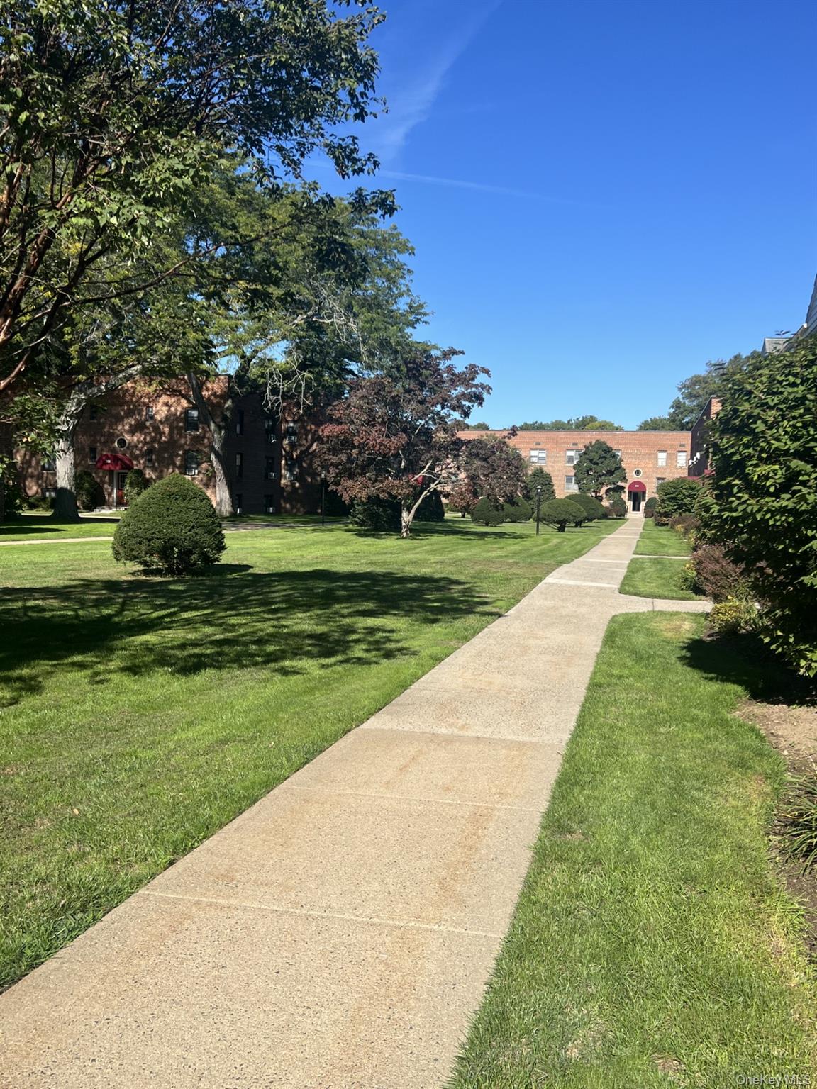 #14 photo, 200 Richbell Road, Mamaroneck , NY 10543