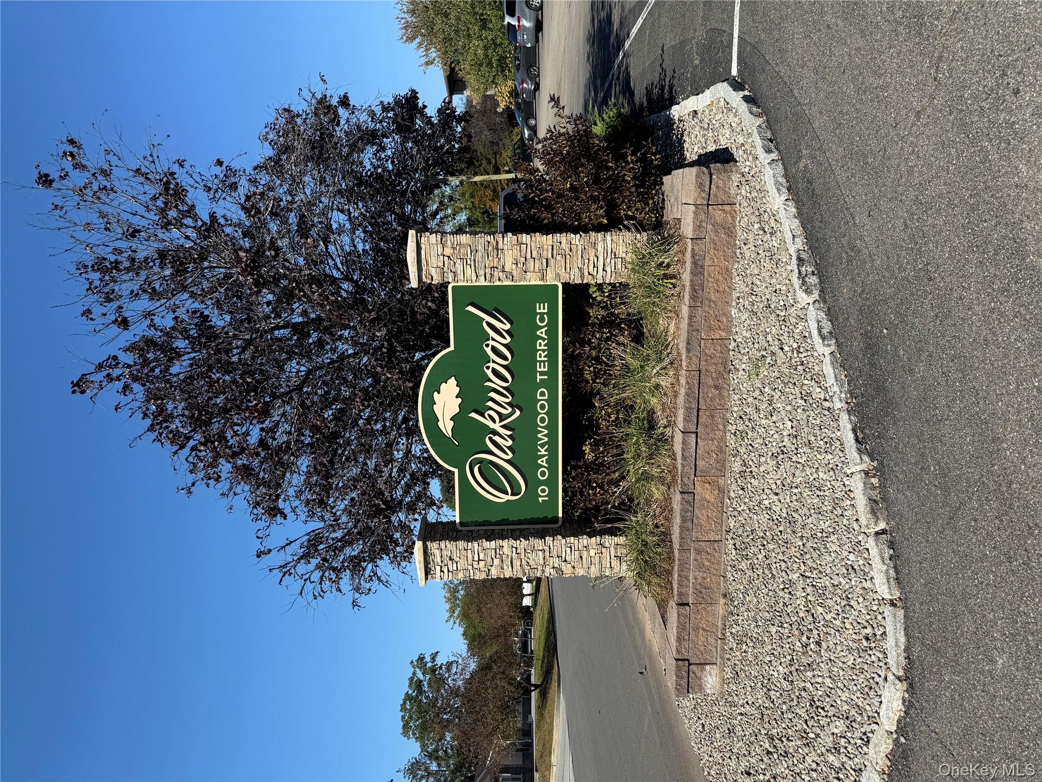 #1 photo, 10 Oakwood Terrace, New Windsor , NY 12553