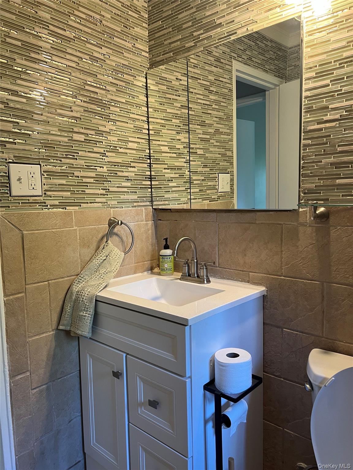 #15 photo, 10 Oakwood Terrace, New Windsor , NY 12553