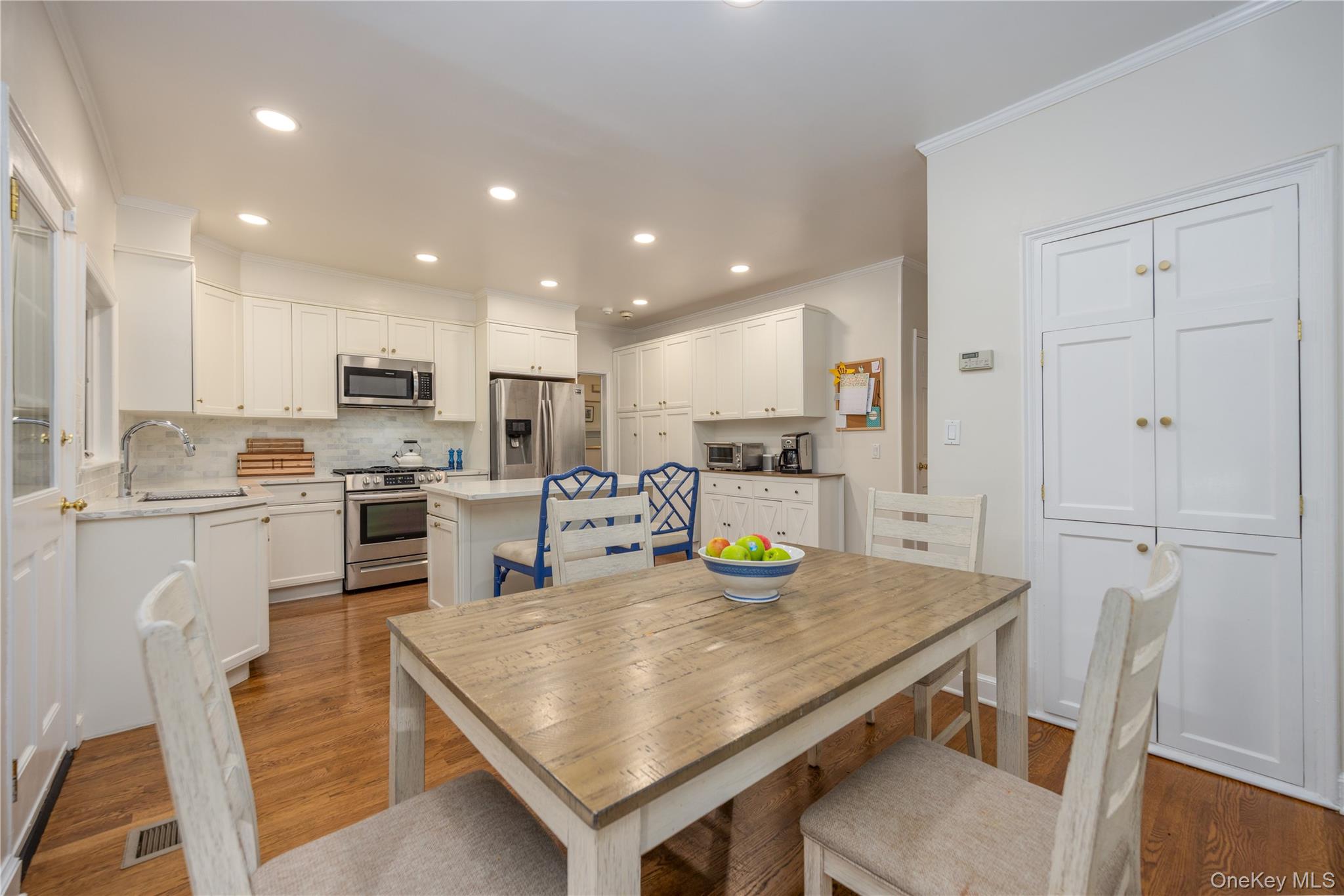 #15 photo, 209 Pondfield Road, Bronxville , NY 10708