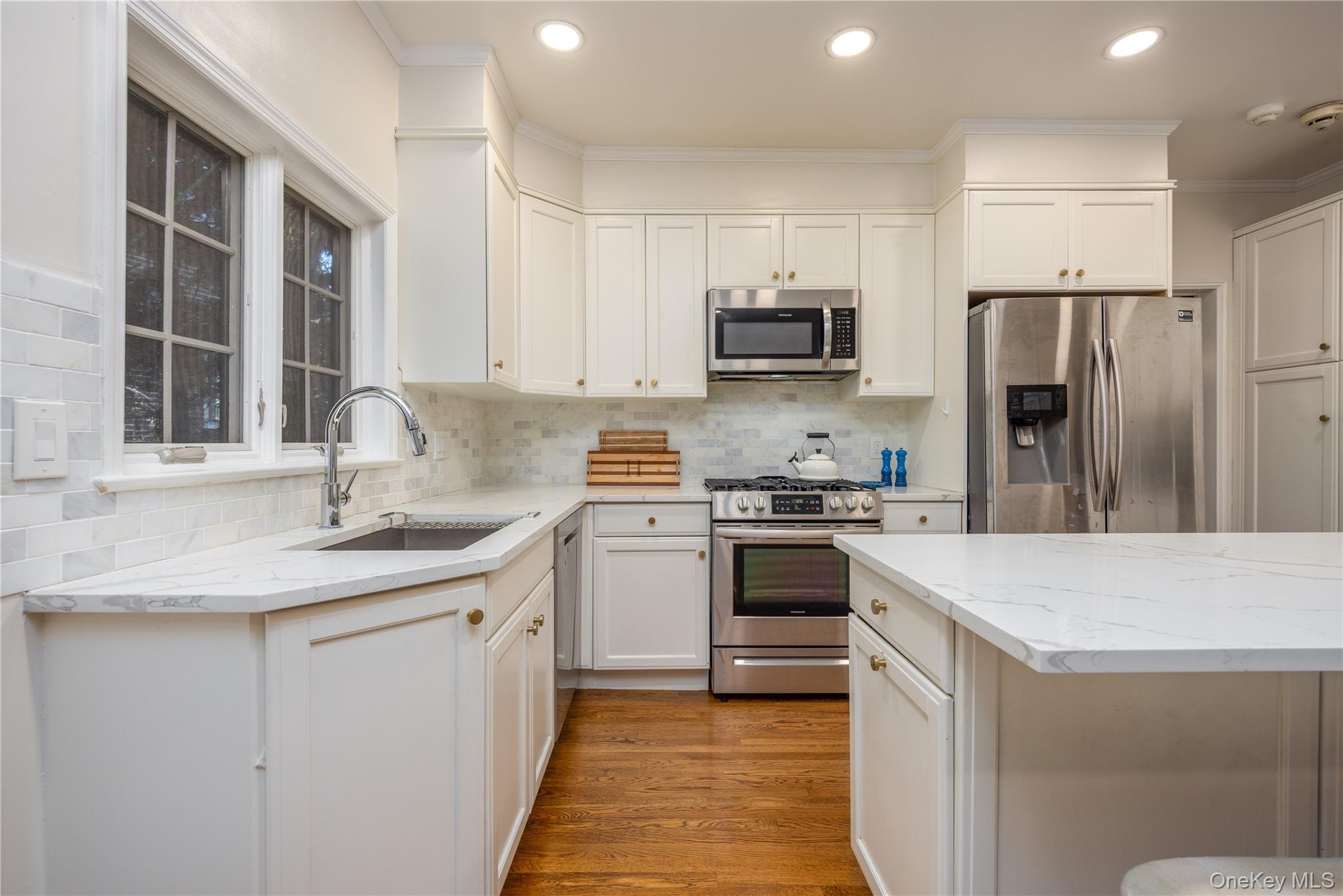 #17 photo, 209 Pondfield Road, Bronxville , NY 10708