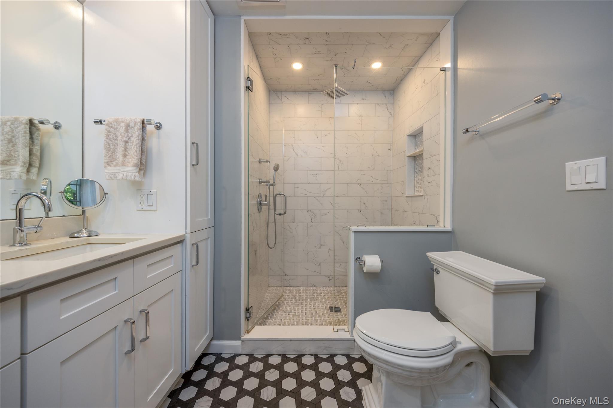 #19 photo, 209 Pondfield Road, Bronxville , NY 10708