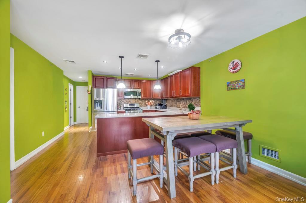 #9 photo, 10314 Rockaway Beach Boulevard, クイーンズ区 Rockaway Beach , NY 11694