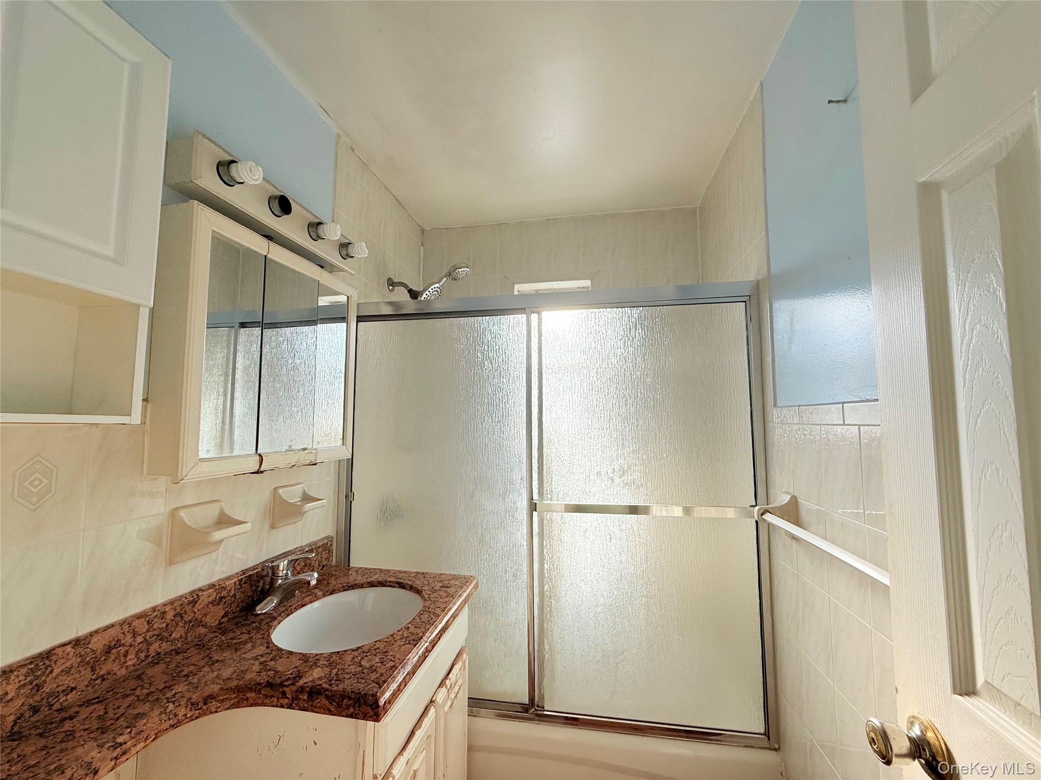 #10 photo, 66-10 110 Street, Forest Hills , NY 11375