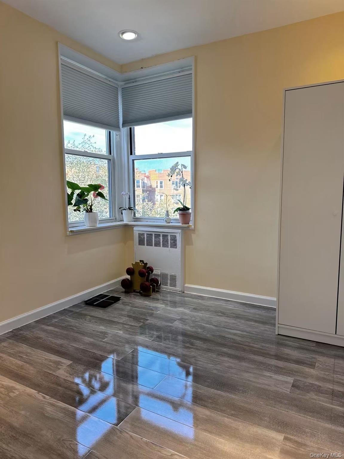 #6 photo, 18-40 211st Street, クイーンズ区 Bayside , NY 11360